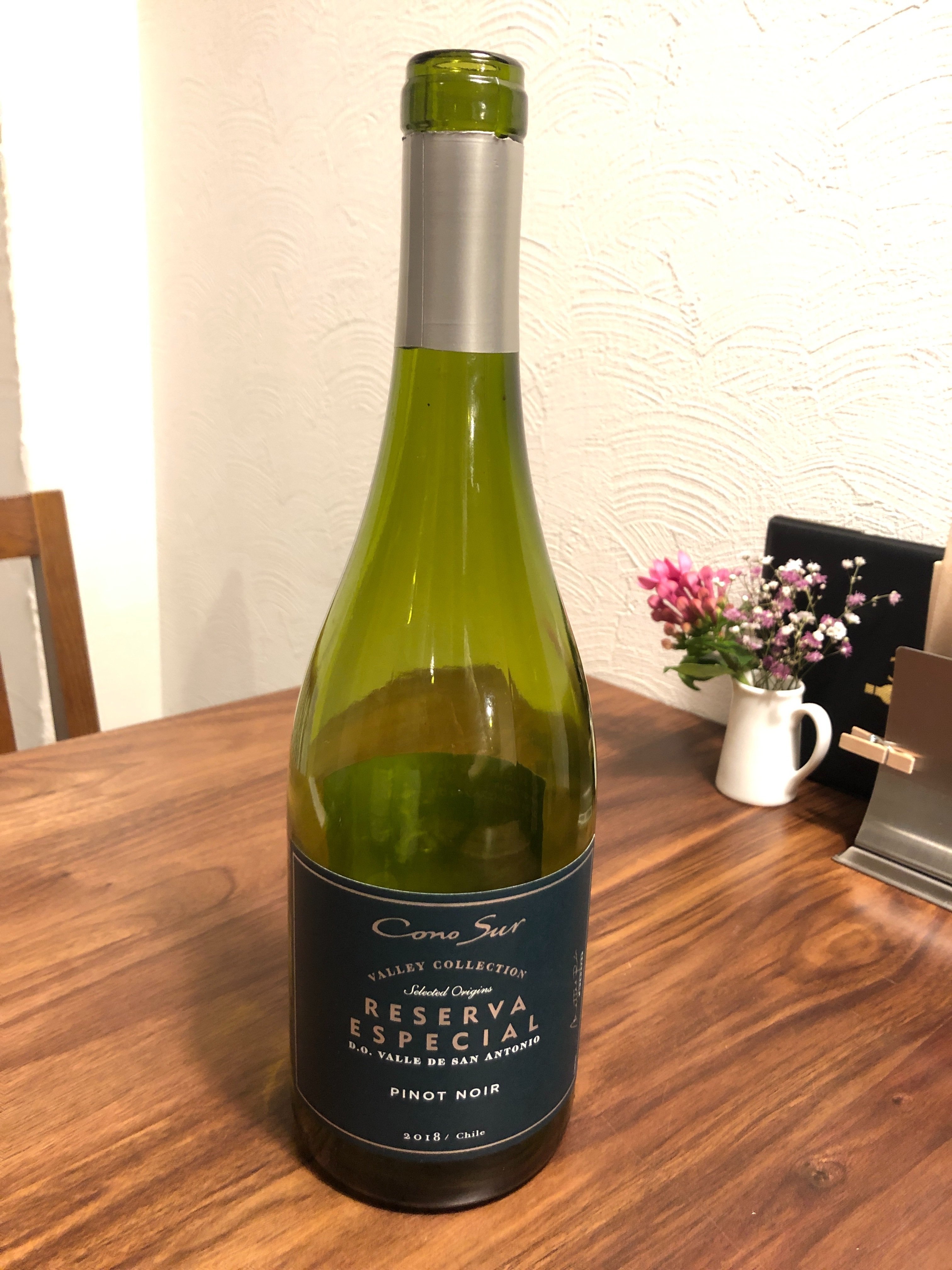赤ワインの三大品種を飲み比べ(ピノ・ノワール、カベルネ 赤ワインの三大品種を飲み比べ(ピノ・ノワール、カベルネ