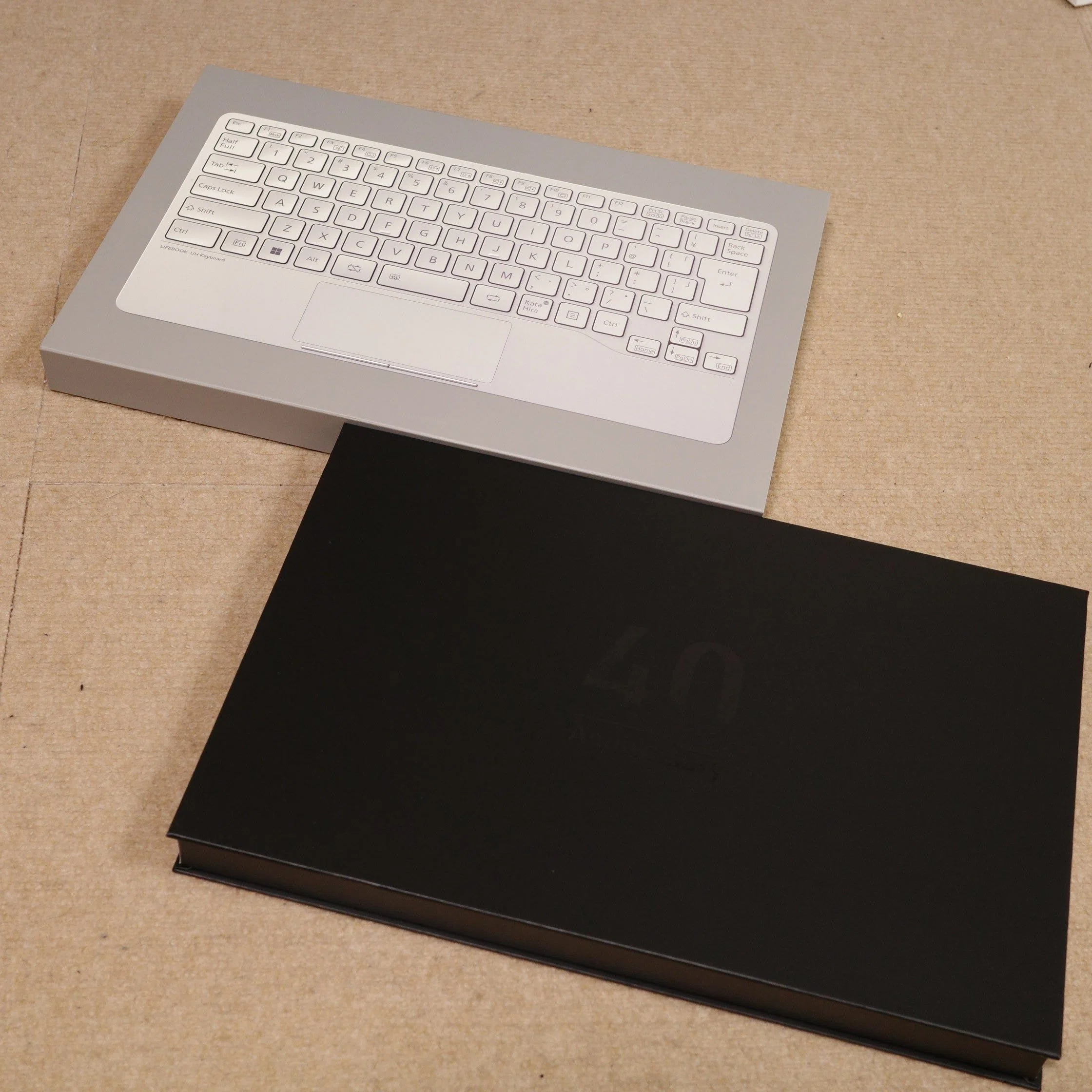 LIFEBOOK UH Keyboard Dark silver 開封動作確認品 LIFEBOOK UH Keyboardレビュー(1)開封、外観編｜utsuno