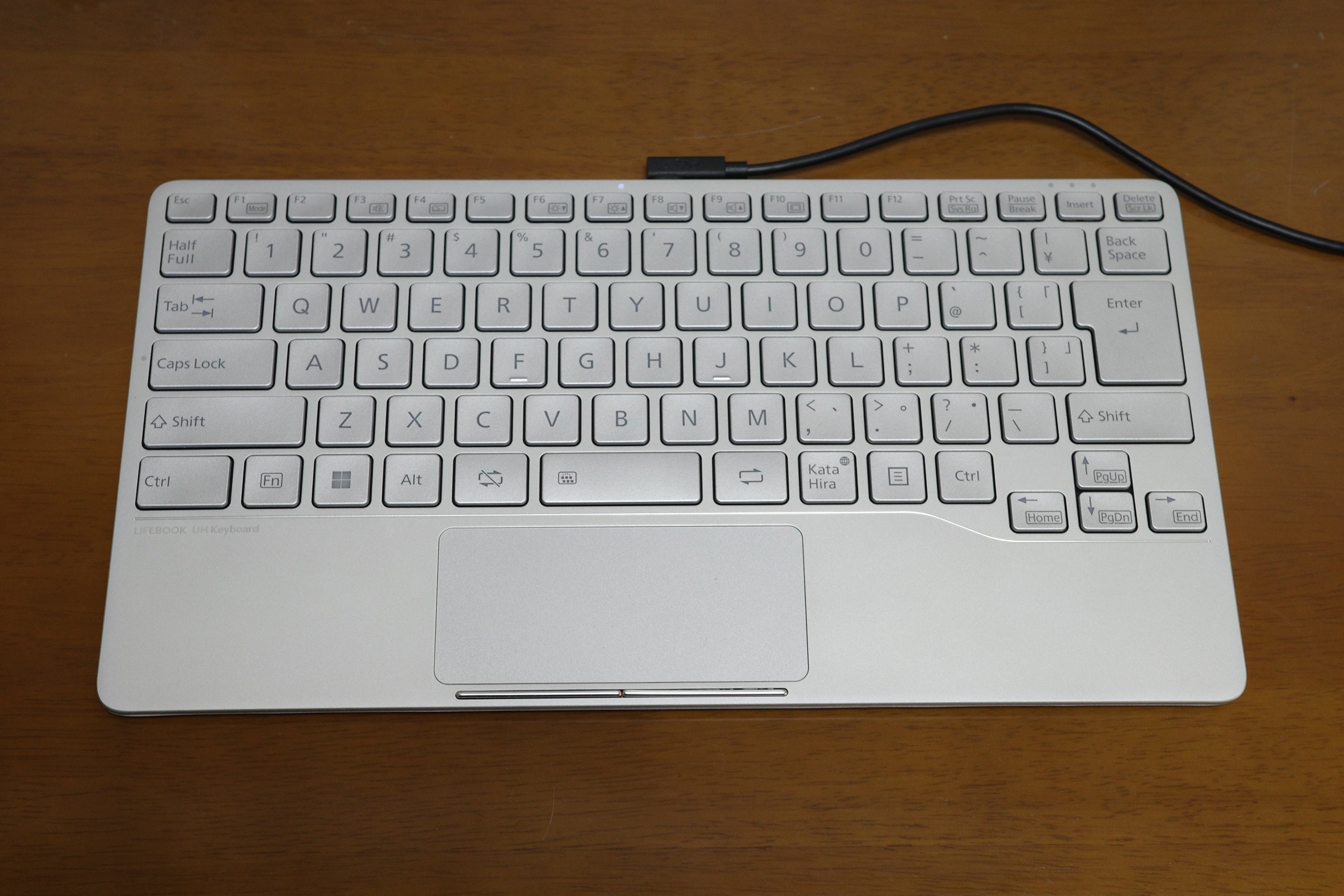 富士通 - LIFEBOOK UH Keyboard 白色 押し心地良好な薄型モバイルキーボード「LIFEBOOK UH Keyboard