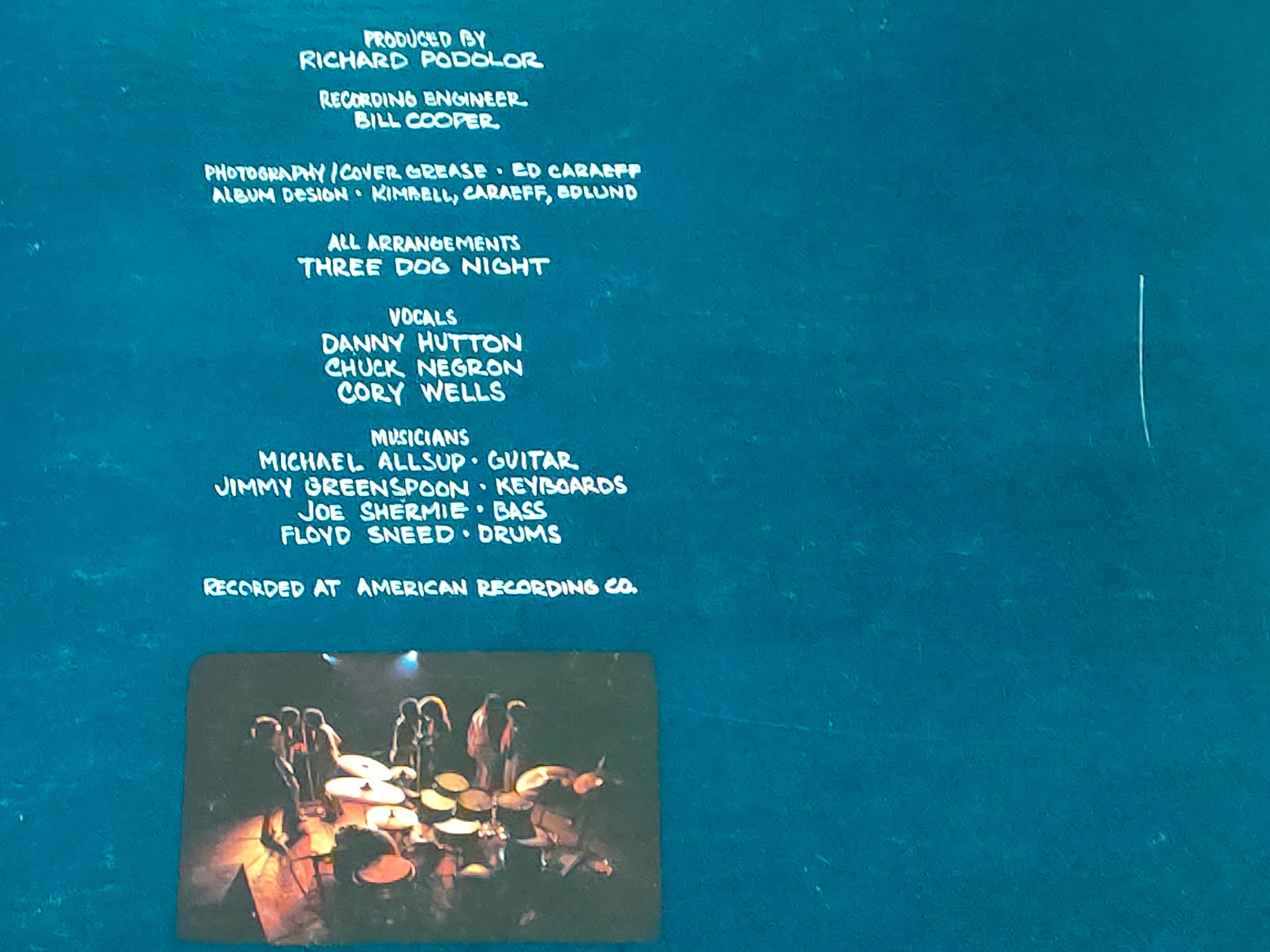 Naturally】(1970) Three Dog Night 「喜びの世界」収録の充実作