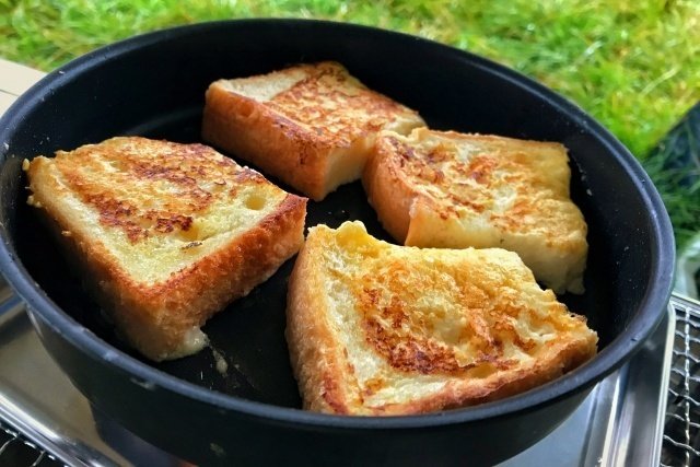 簡単キャンプ朝食 見たら真似したくなる朝ごはん7選 Excamp 穴場キャンプ場情報発信 Note