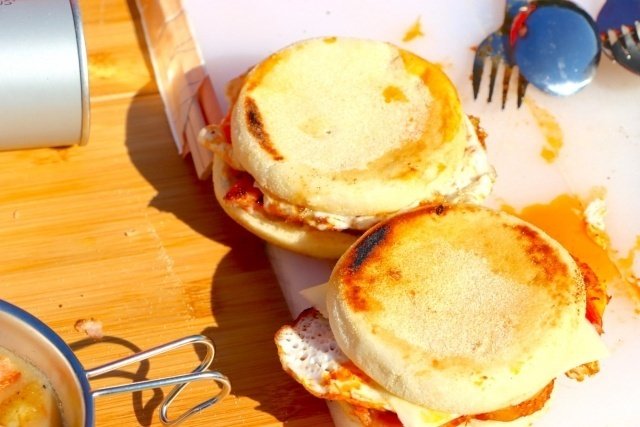 簡単キャンプ朝食 見たら真似したくなる朝ごはん7選 Excamp 穴場キャンプ場情報発信 Note