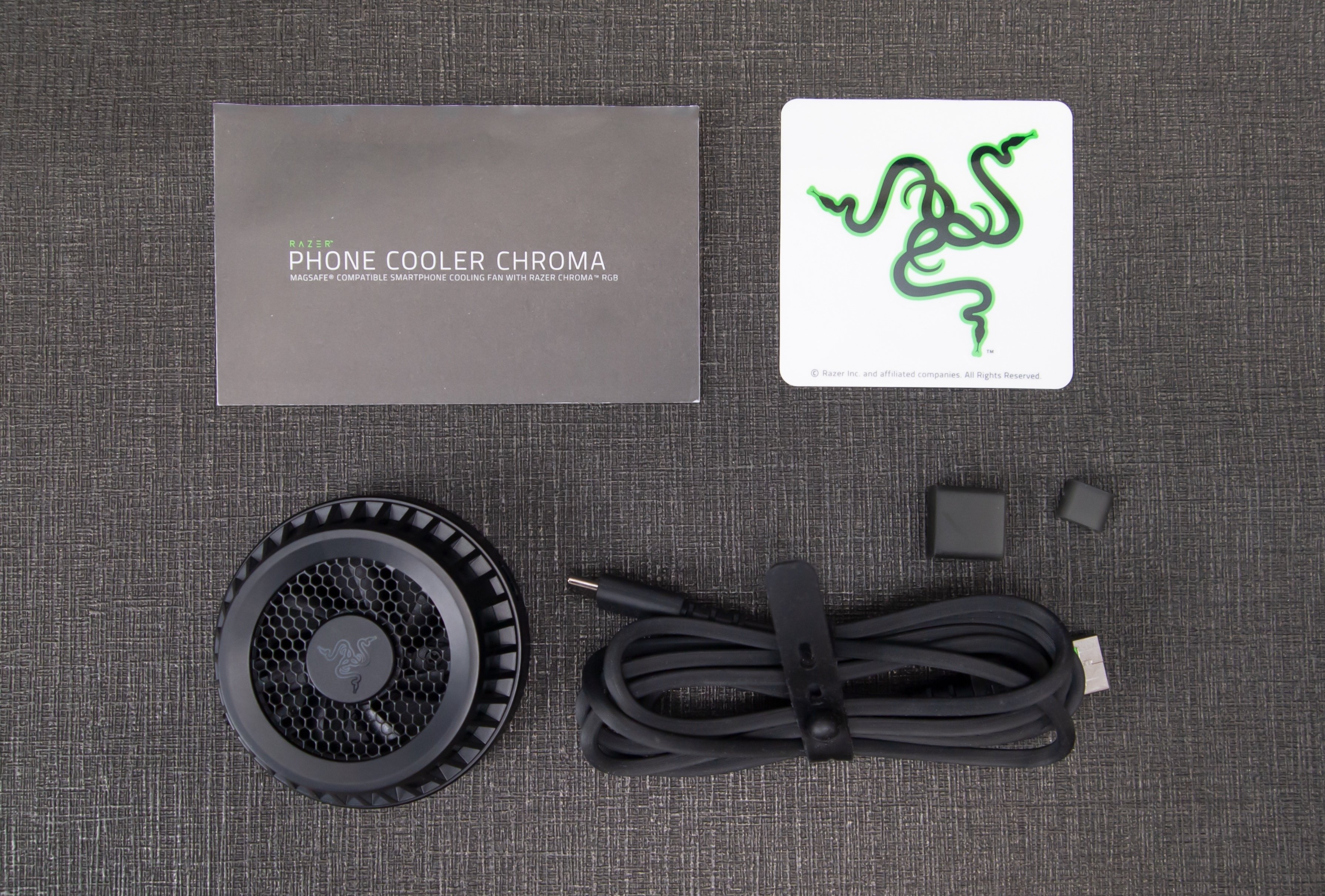 iPhoneをCOOLに冷却！Razer Phone Cooler Chroma!｜有限会社