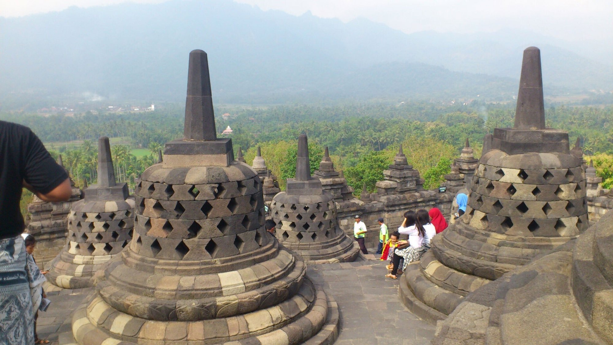 東南アジアの風景 116 インドネシア 極めつけの世界遺産 ボロブドゥール Katy Note 東南アジアの風景 116 インドネシア 極めつけの世界遺産 ボロブドゥール Katy Note