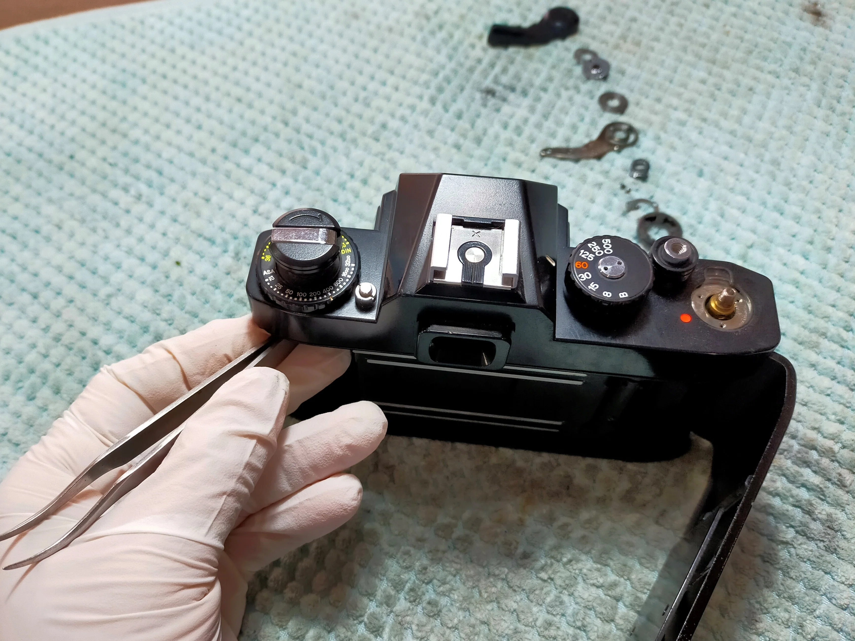 RICOH XR500の分解｜フィルムカメラ修理のアクアカメラ