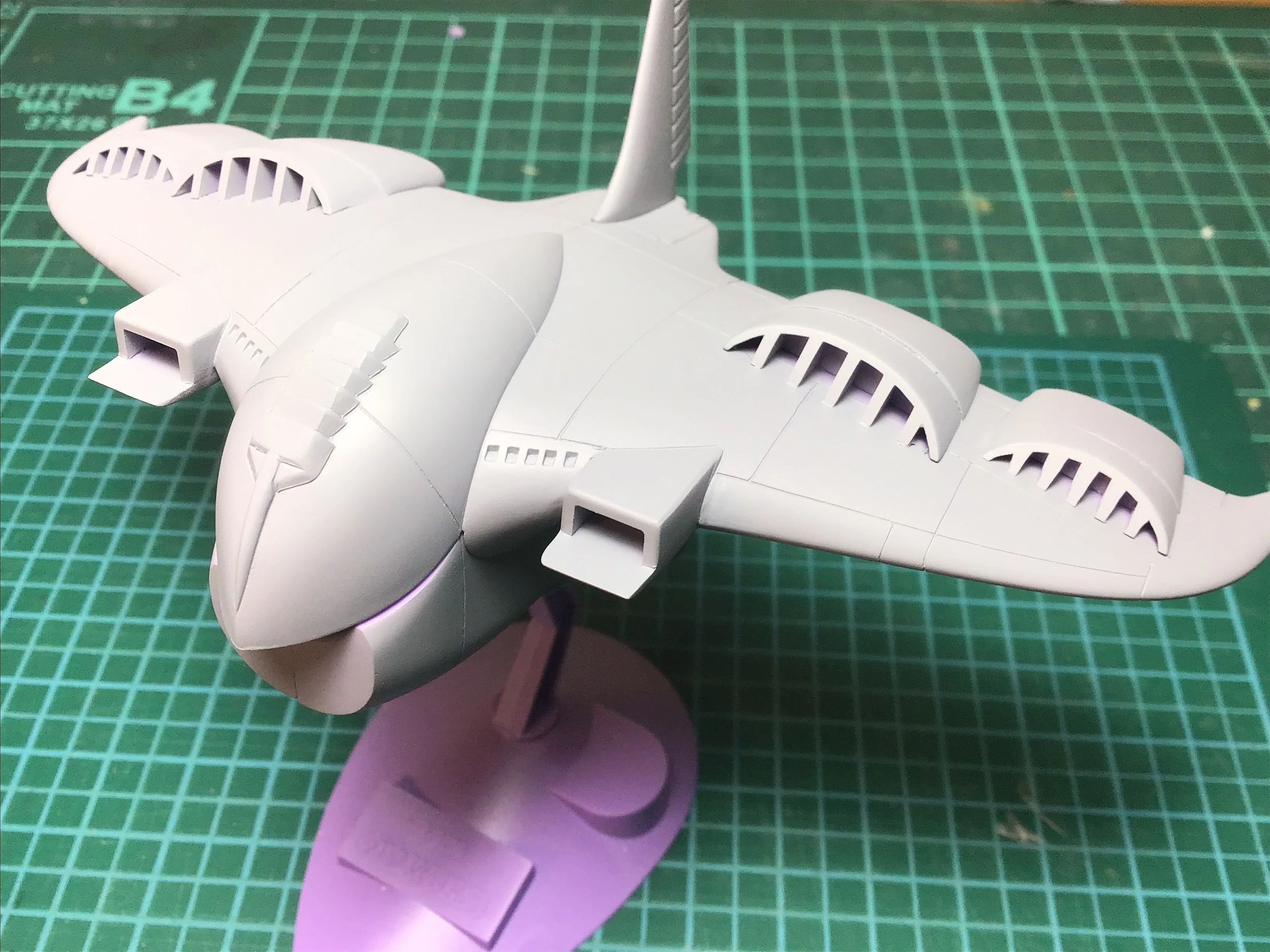 1/1200 ガウ攻撃空母 製作記3 〜サーフェイサー塗装〜｜YASARI