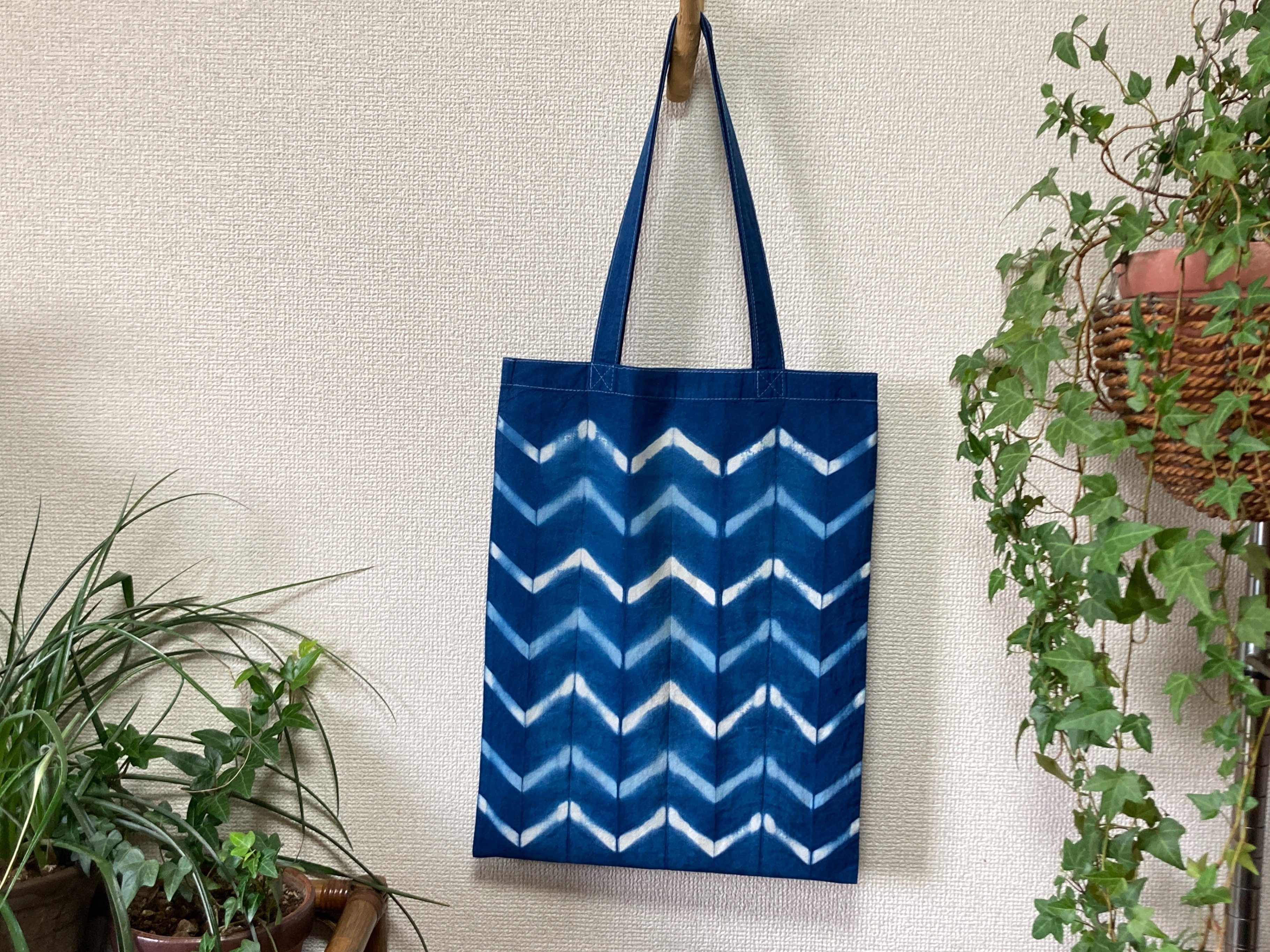 迫力の絞り藍染め布　大 迫力の絞り藍染め布 大