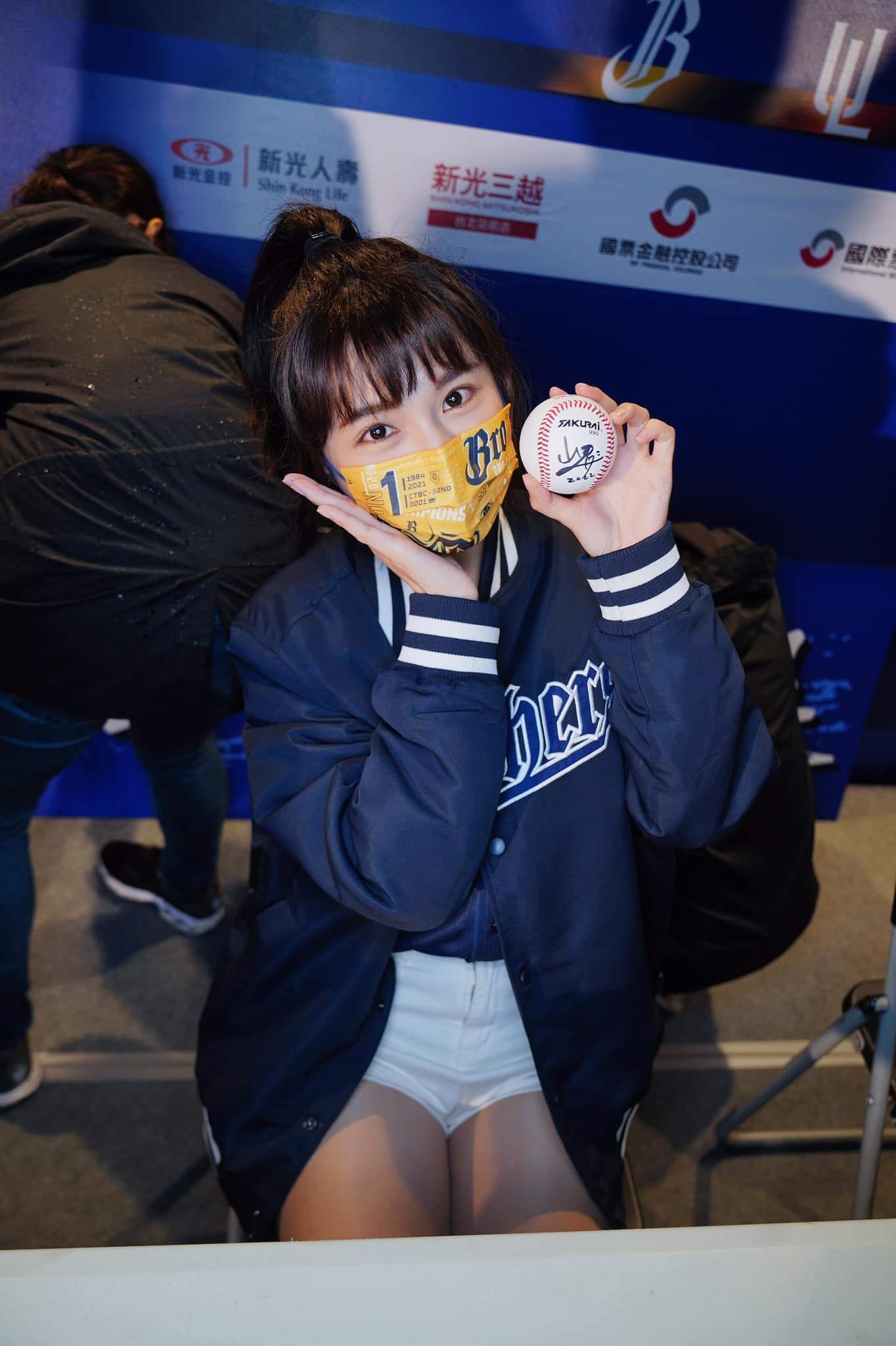 WBCQ　77　峮峮　チュンチュン　応援　法被 655.【2022年峮峮応援記録 3月-2】峮峮（チュンチュン）のサイン