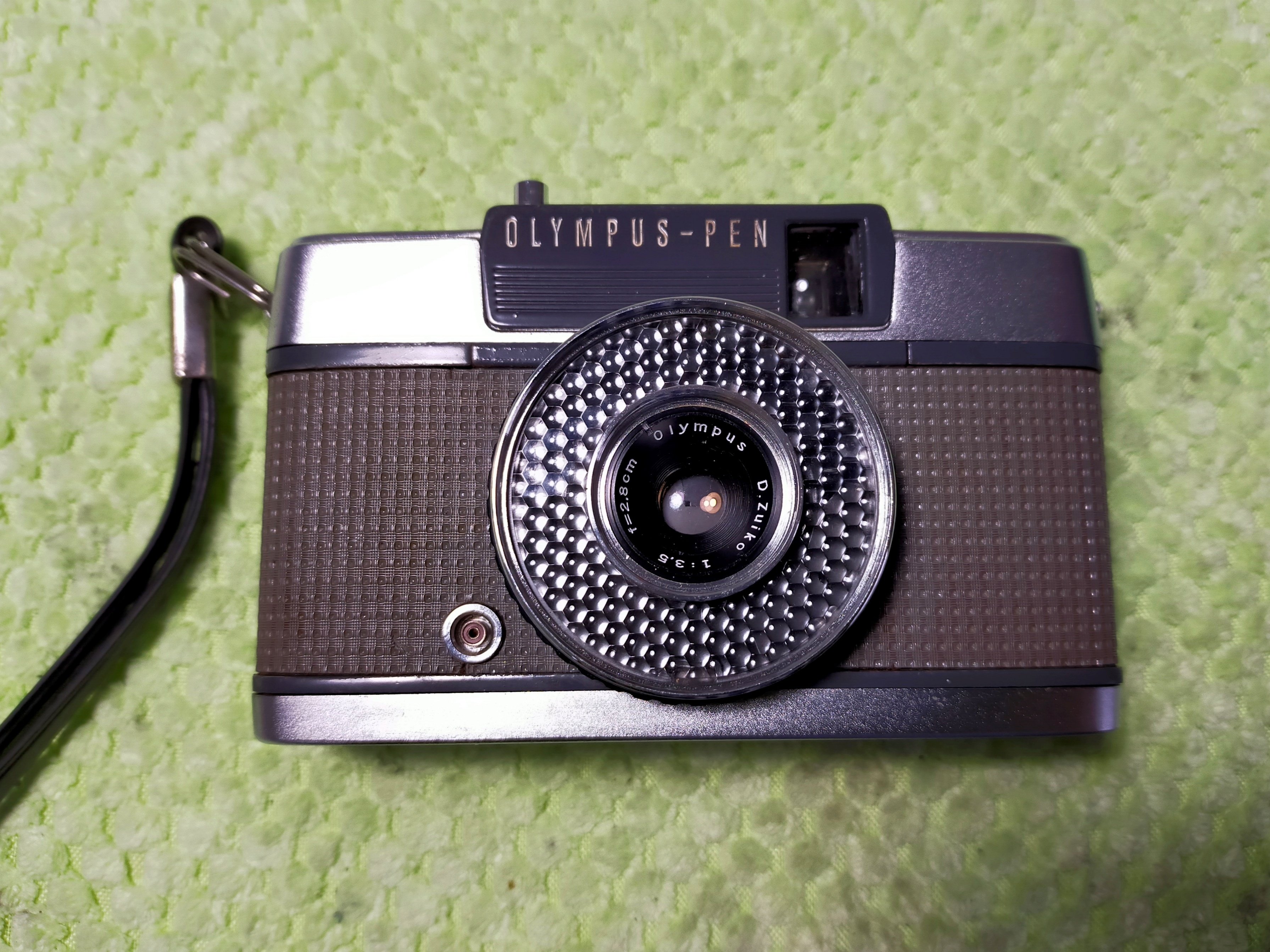 OLYMPUS PEN EE 赤ベロ/シャッター確認済み#367