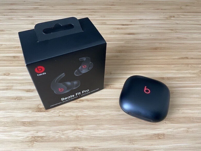 Beats Fit Pro ワイヤレスイヤホン ブラック 動作確認済み AirPods Proと同じ機能を持ったBeats Fit Proメリットとデメリット紹介