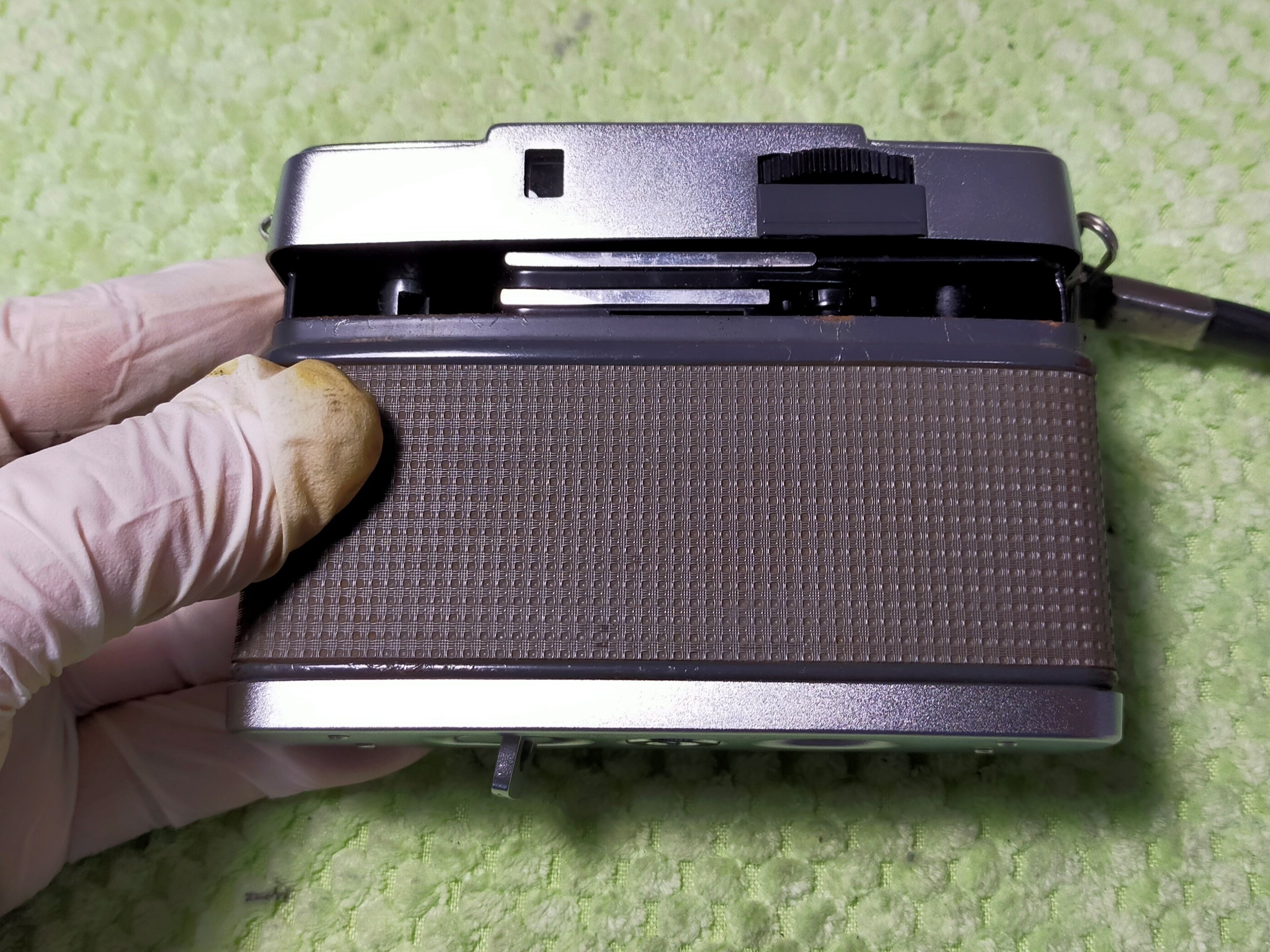 【作動確認済】オリンパスペンEES-EL（整理番号O6） Olympus Pen EEの分解｜フィルムカメラ修理のアクアカメラ