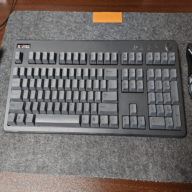 キーボード界の大ボス到来：東プレ RealForce R3 HYBRID｜香月聡司