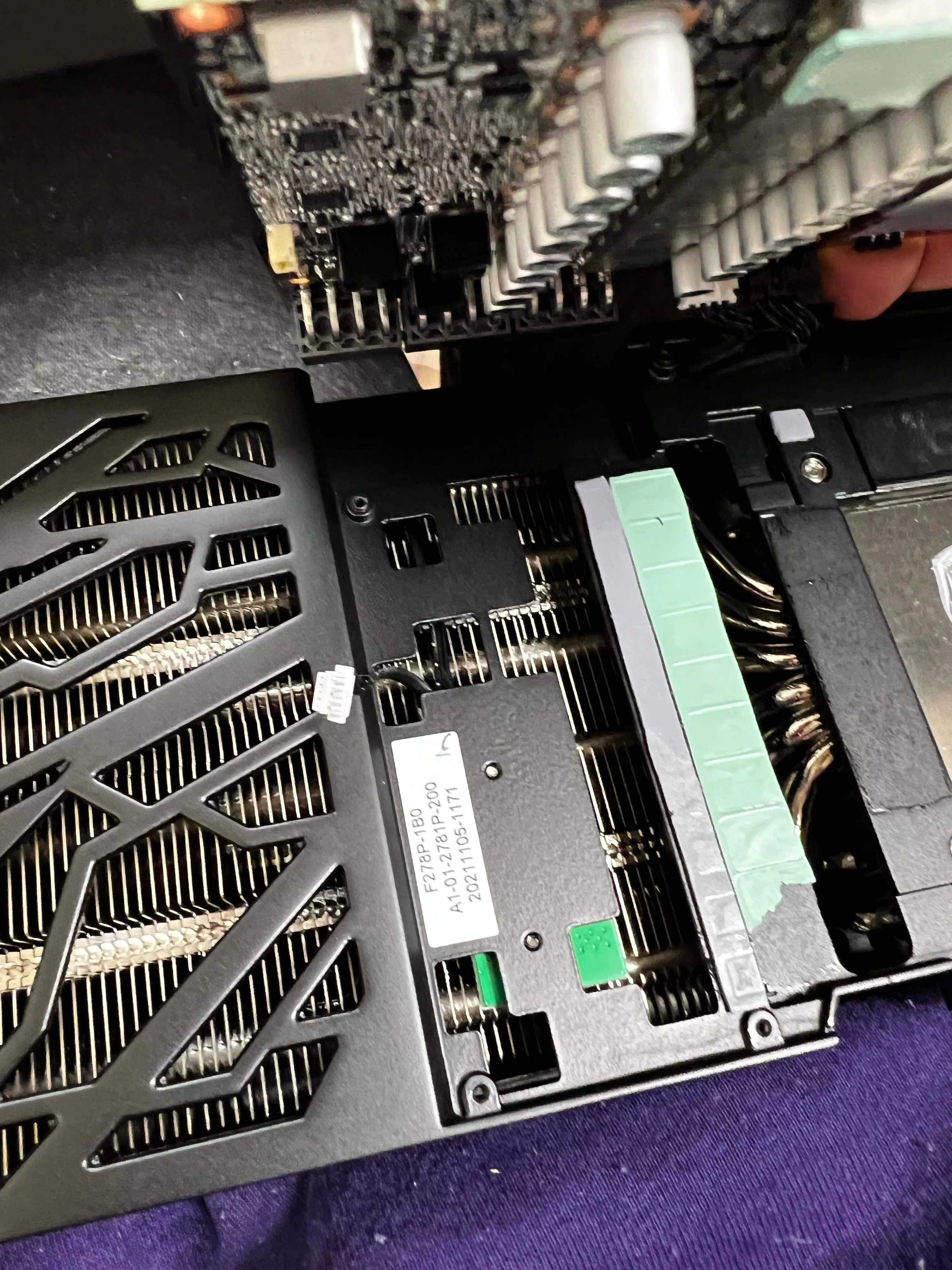 Palit RTX3090 GAMING PRO OC 要サーマルパッド交換