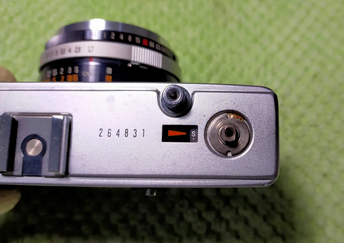 オリンパス 35 SPの分解｜フィルムカメラ修理のアクアカメラ