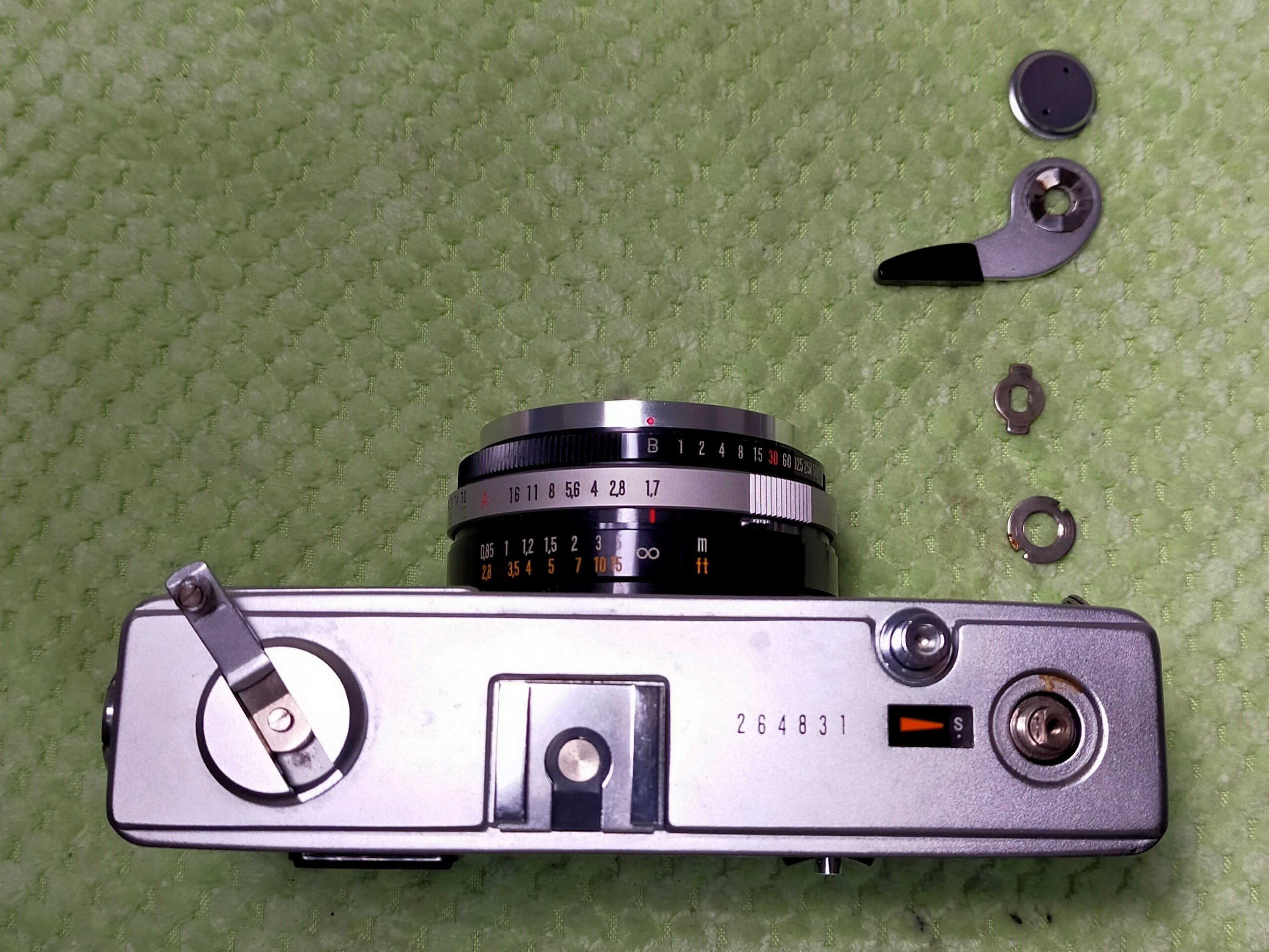 オリンパス 35 SPの分解|フィルムカメラ修理のアクアカメラ オリンパス 35 SPの分解|フィルムカメラ修理のアクアカメラ