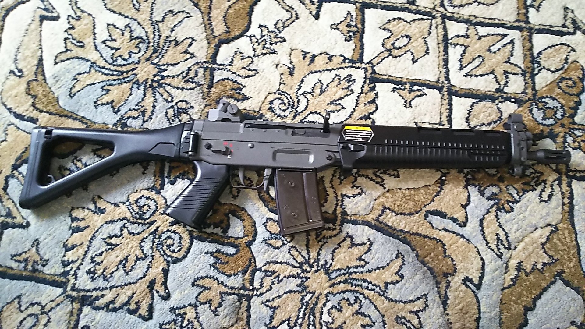 東京マルイ　SIG SG551