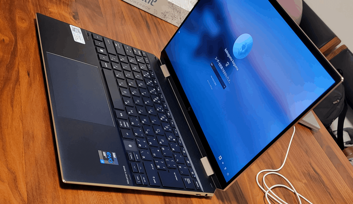 2023《極美品級》プレミアムコンバーチブル！有機EL！HP Spectre