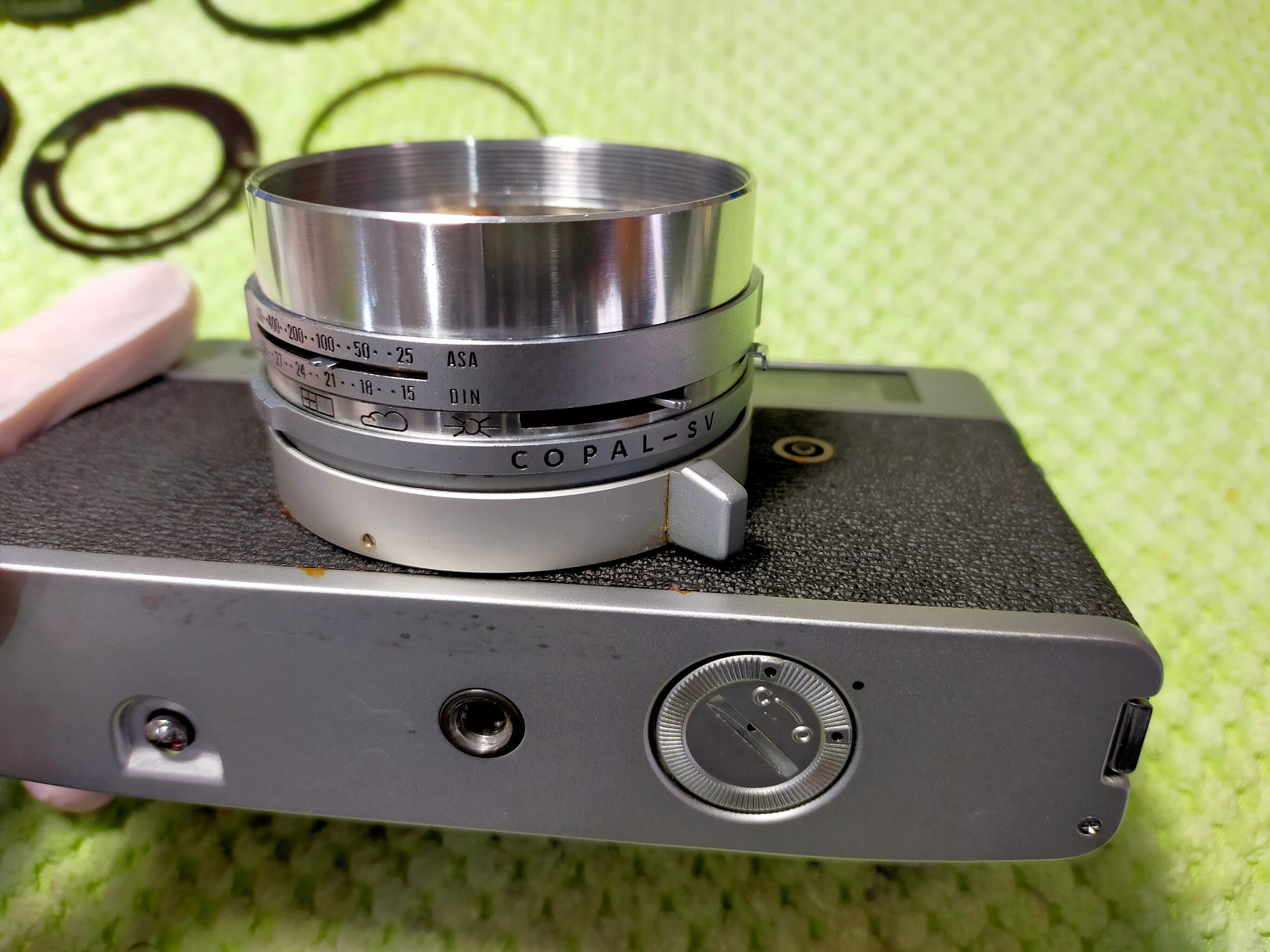 （実用品）Canon QL17 フィルムカメラ  作動確認済み 分解清掃済 Canon Canonet QL17の分解｜フィルムカメラ修理のアクアカメラ