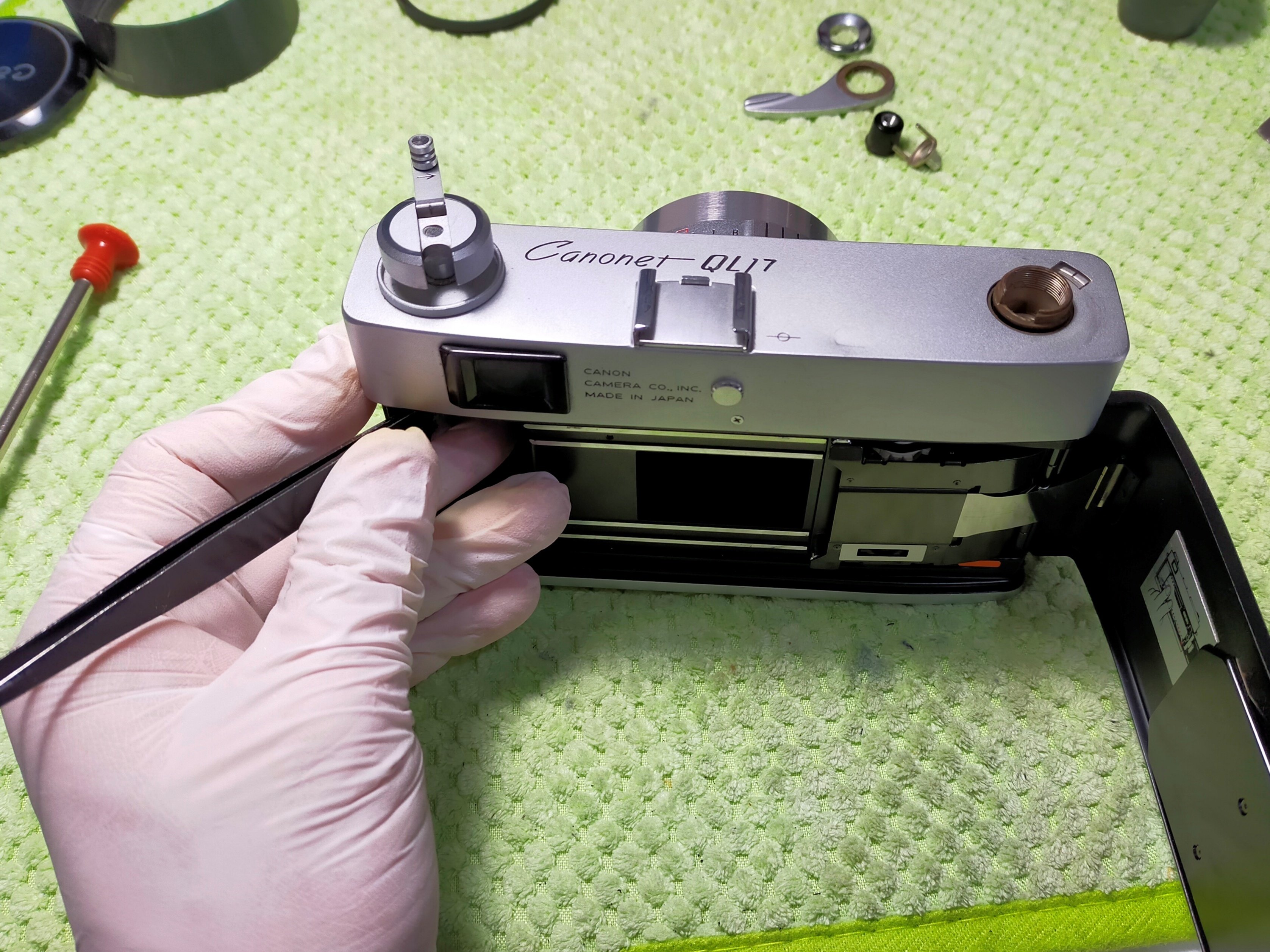 Canon Canonet QL17の分解｜フィルムカメラ修理のアクアカメラ