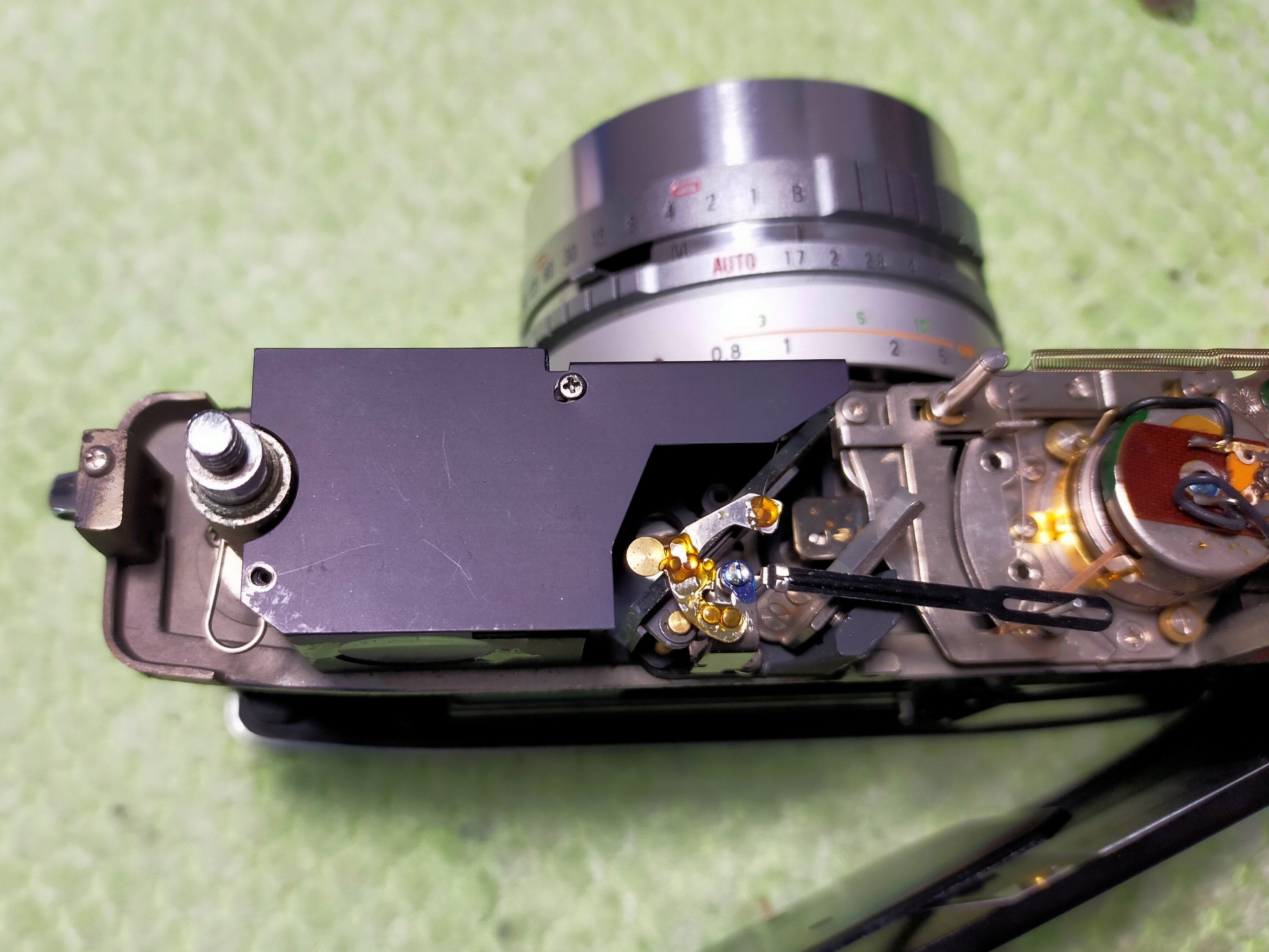 （実用品）Canon QL17 フィルムカメラ  作動確認済み 分解清掃済 Canon Canonet QL17の分解｜フィルムカメラ修理のアクアカメラ