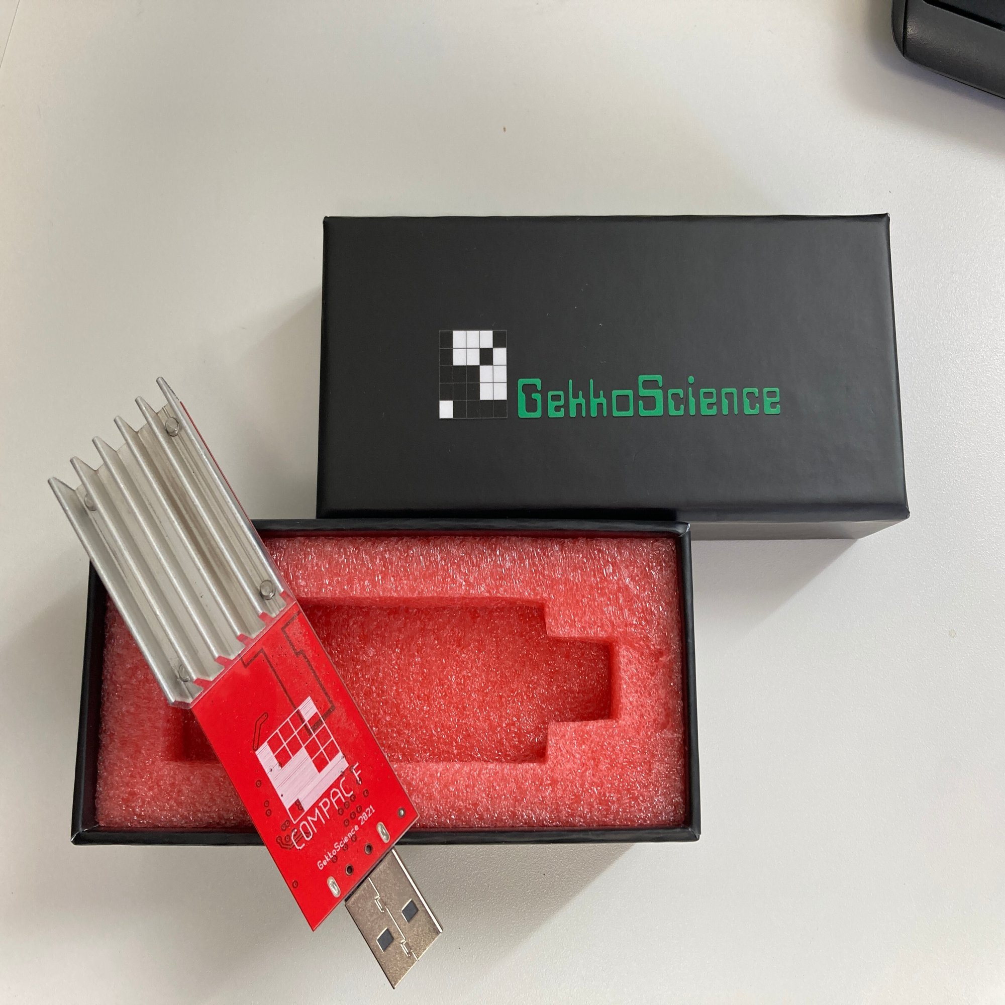 GekkoScience Compac 7 でUSBビットコインマイニングの報告｜にゃんコイン