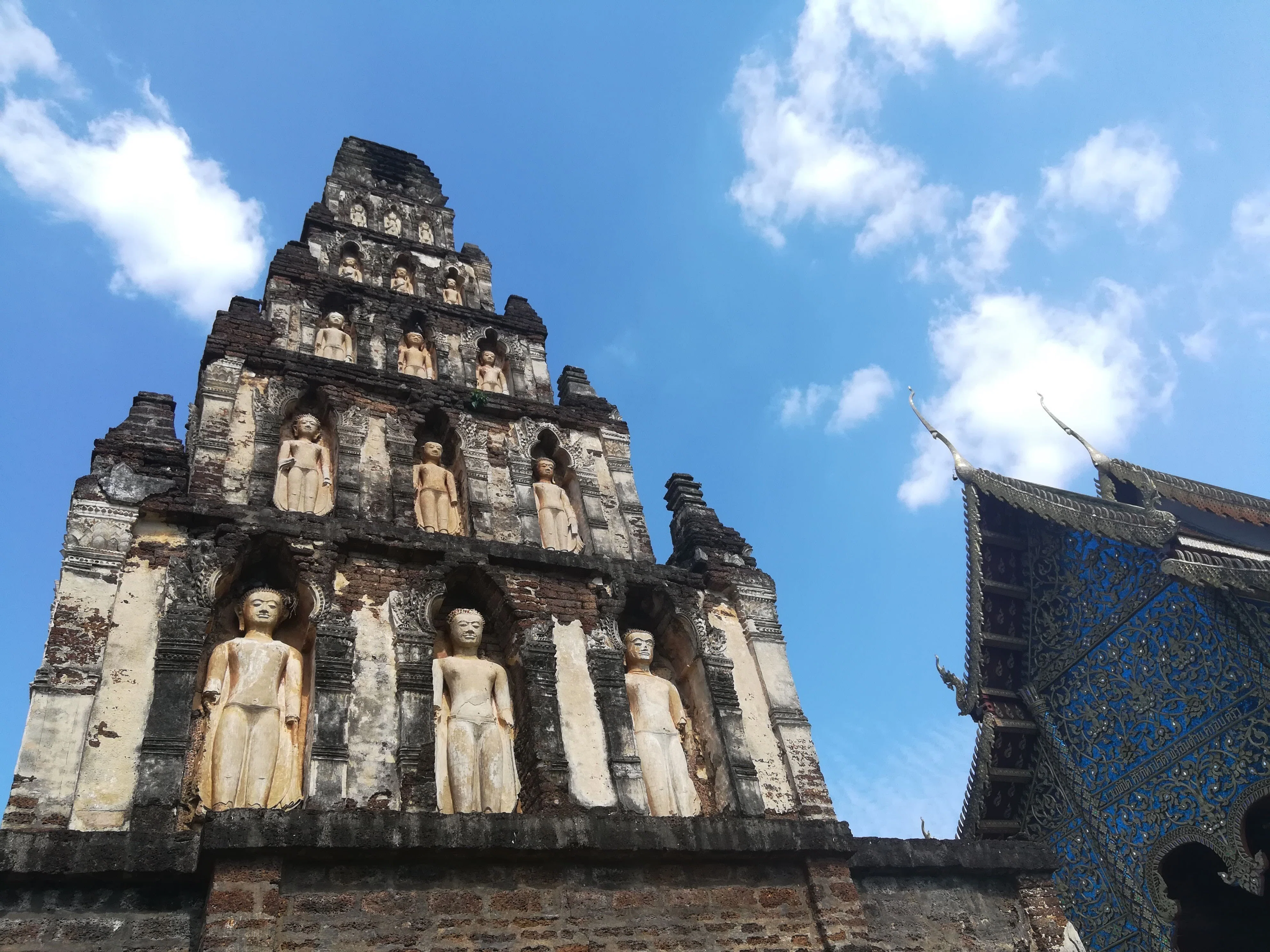 東南アジアの風景 (137) タイ｜王都ランプーンでモン族の寺巡り｜Katy