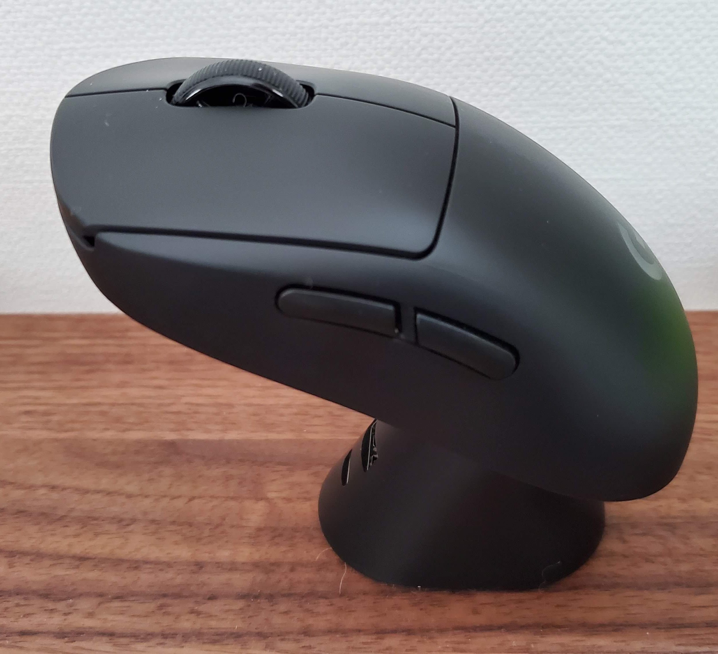 シルバー金具 GPRO初期+wireless充電 | www.roseystalent.com.au
