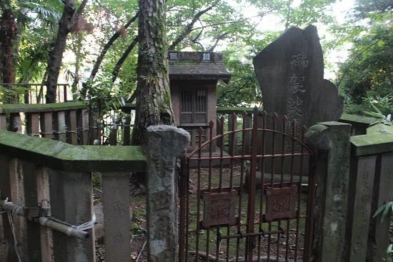 千束の池袈裟懸松」−日蓮上人の後を追う白い鳥−『名所江戸百景