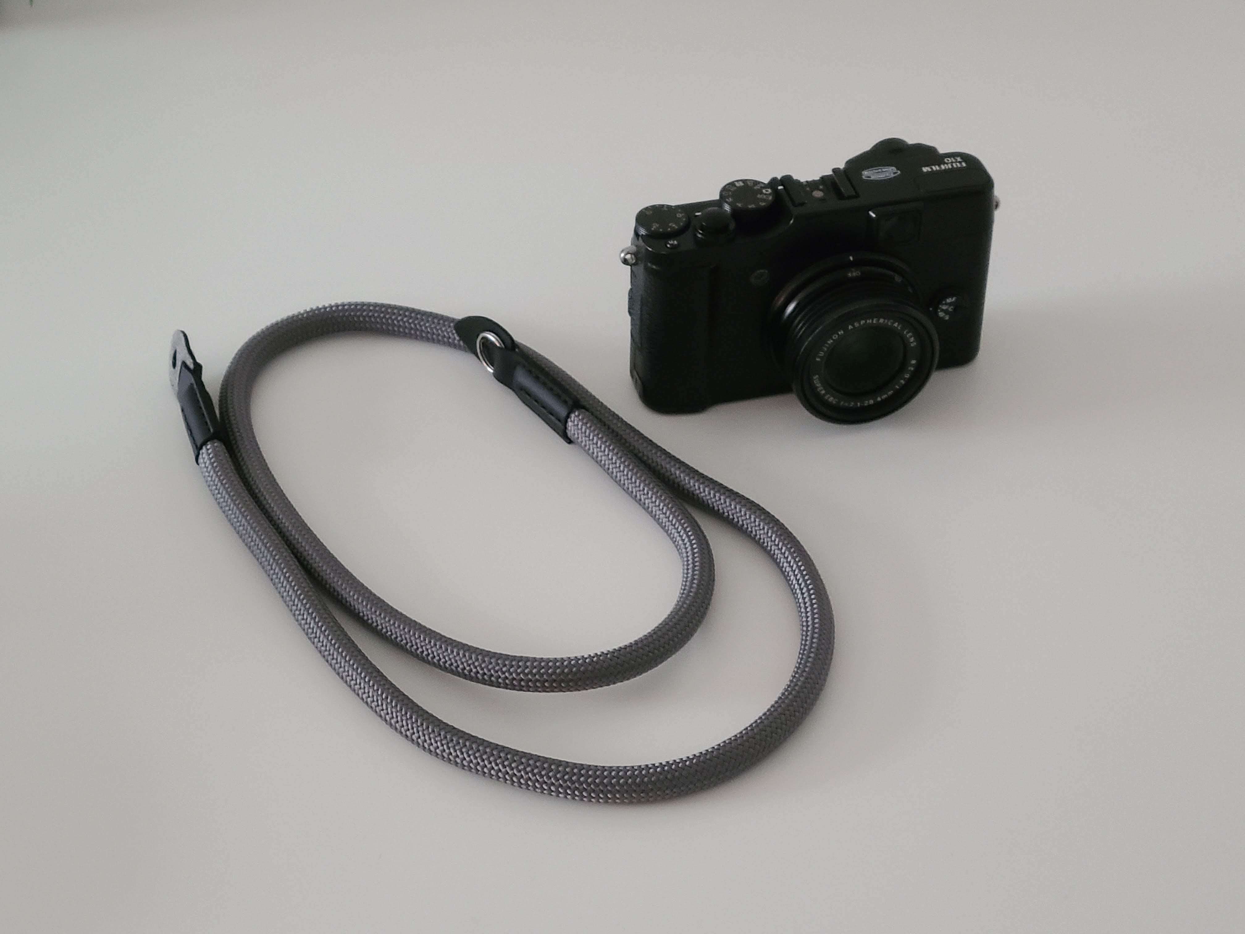 FUJIFILM X10をカスタマイズしてみた【Vol.1】|ストラップ篇|©︎Reo Kobayashi FUJIFILM X10をカスタマイズしてみた【Vol.1】|ストラップ篇|©︎Reo Kobayashi