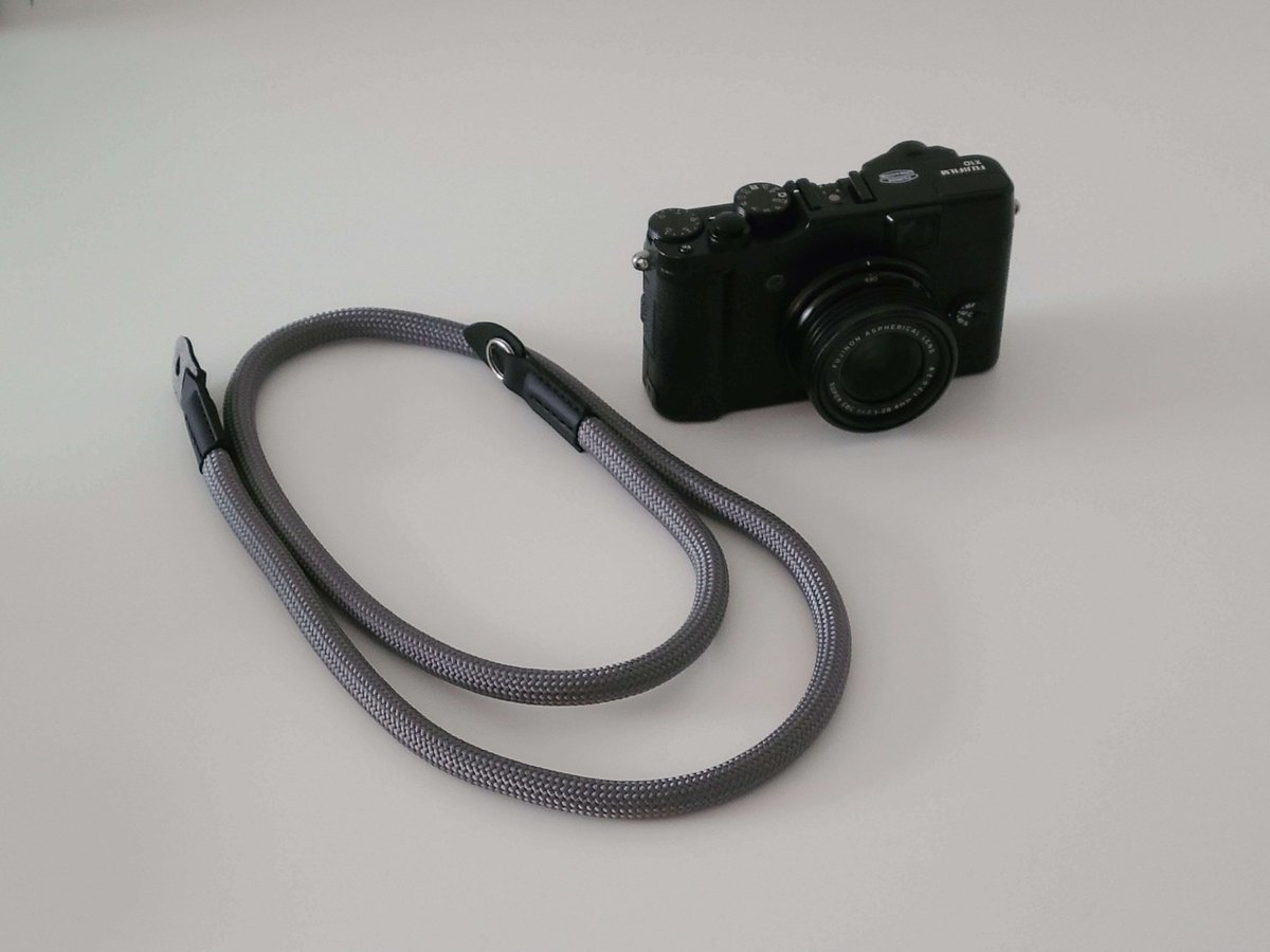 FUJIFILM X10をカスタマイズしてみた【Vol.1】｜ストラップ篇｜©︎Reo 