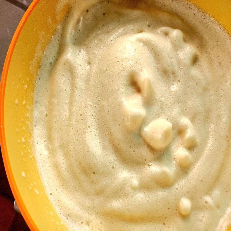 ノンオイル 砂糖少な目のアクアファバのシフォンケーキに挑戦するも シアワセ整体358 Note