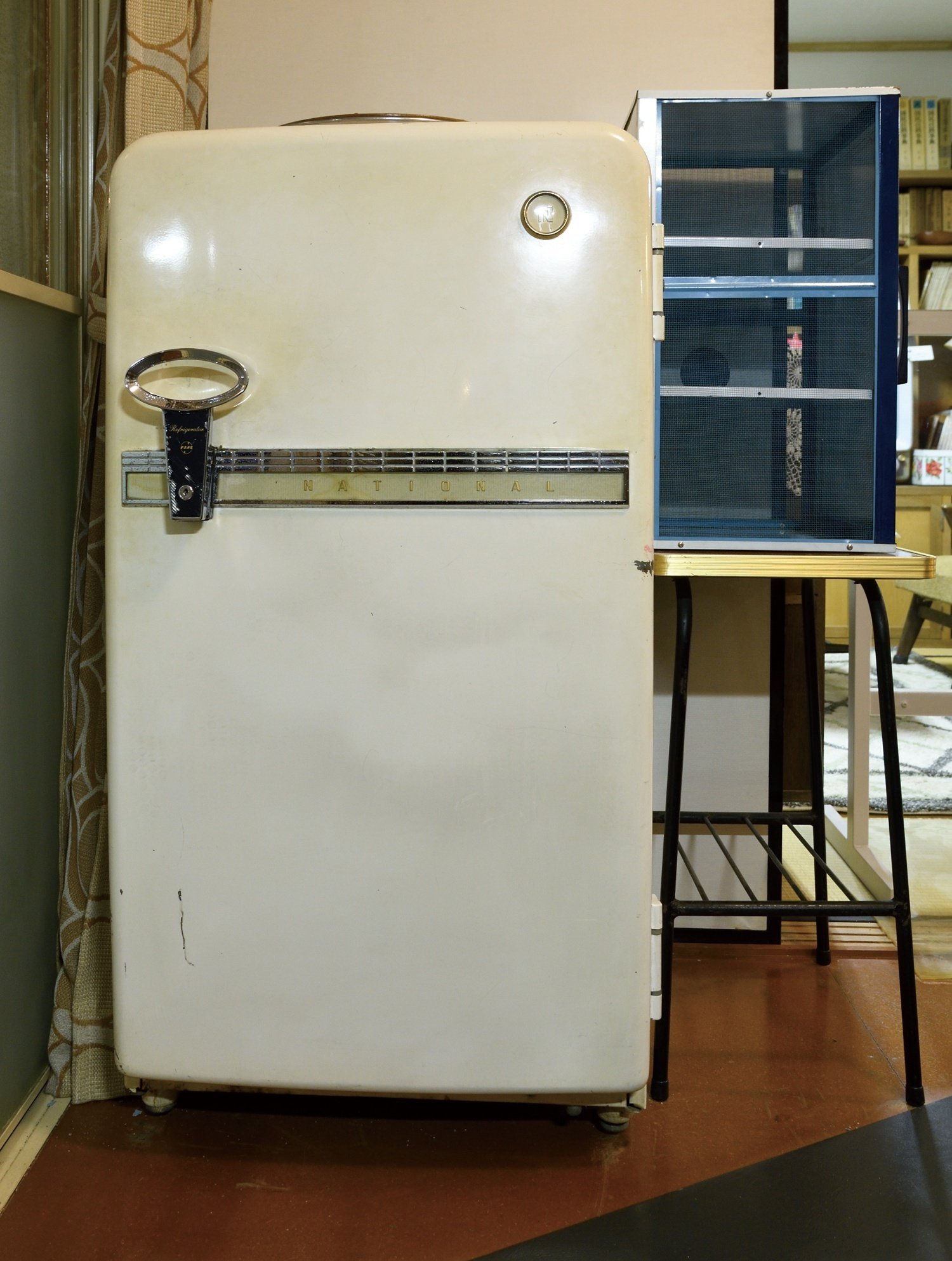 昭和レトロ 木製冷蔵庫 氷冷蔵庫 ビンテージ冷蔵庫 （再ブーム