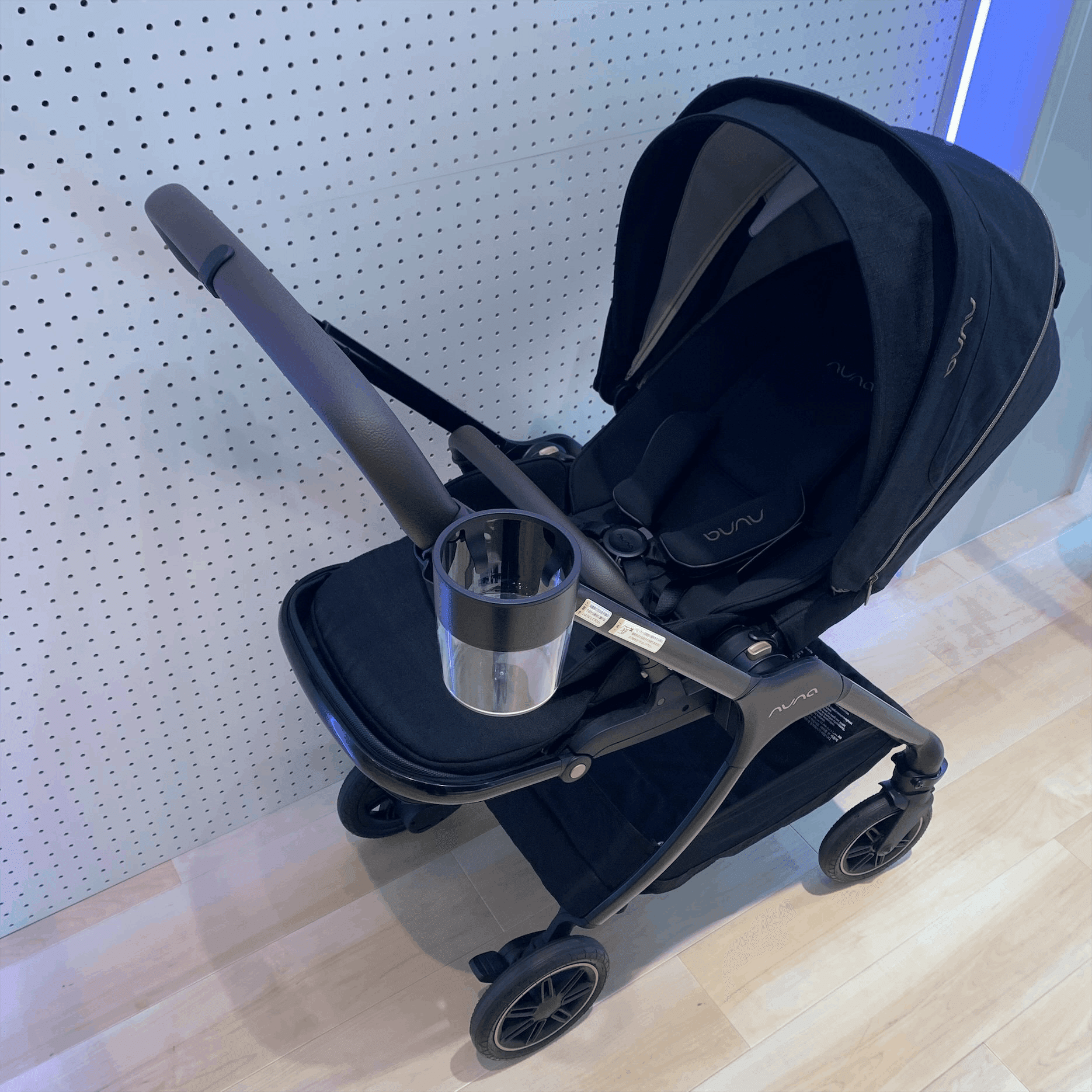 ベビーカーtrivユーザー様必見！【triv cup holder】のご紹介☆｜nuna