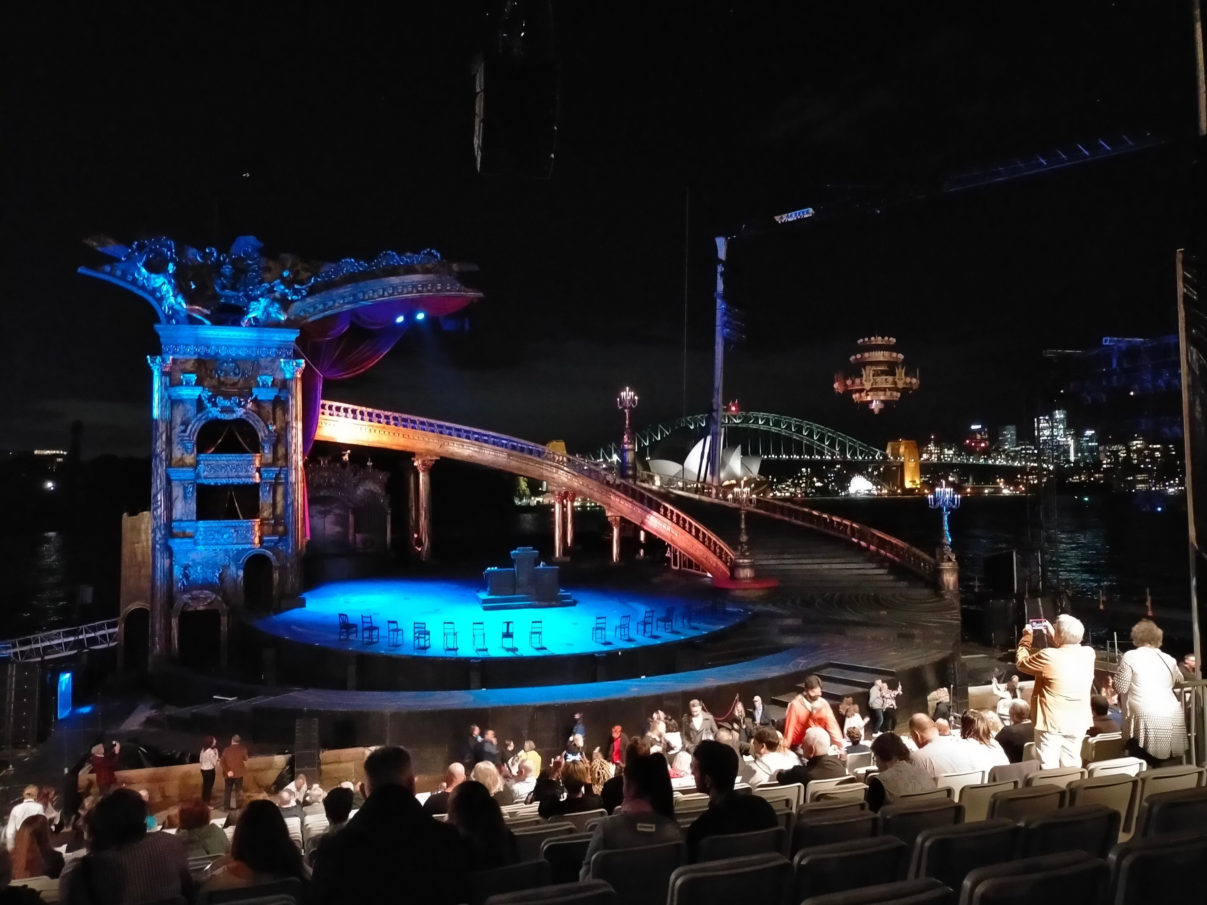 オペラ座の怪人」を、シドニー湾で観た｜走るコンシェルジュ