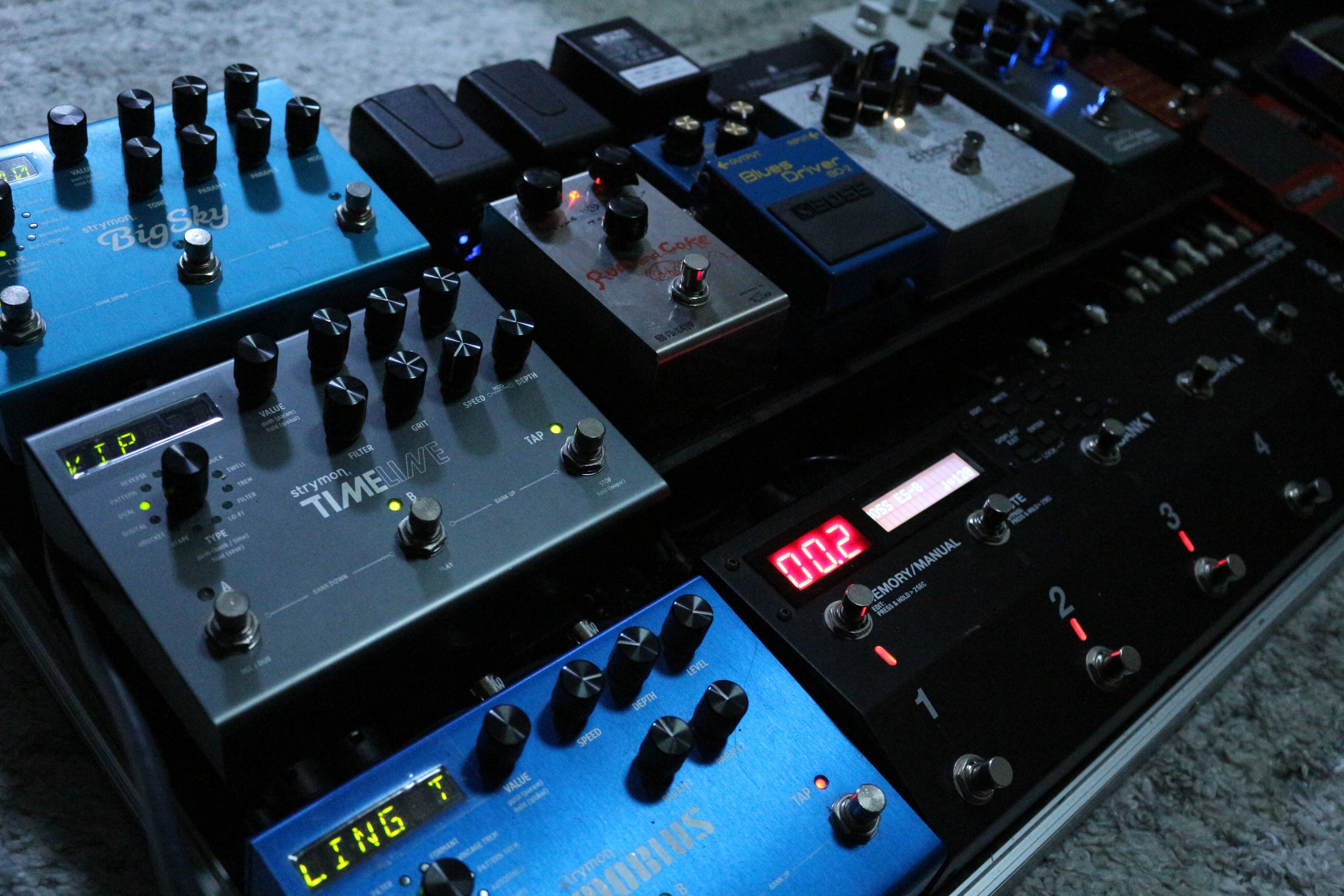 機材オタクのアマチュアギタリストによるクソデカエフェクターボード