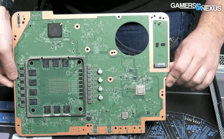 GDDR6 40GB搭載したMicrosoft Xbox Series X 開発者用キッド(XDK