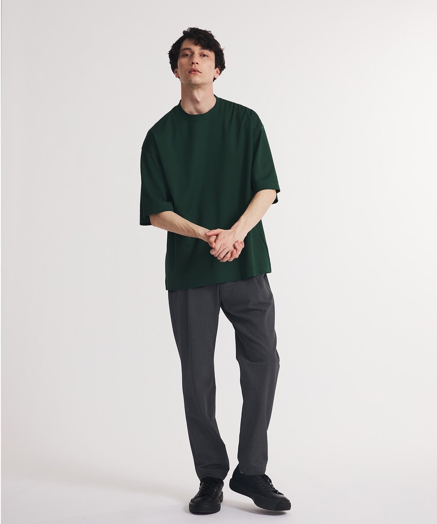 NASAの宇宙服にも採用!?UNITED TOKYOのスラックスはすごいぞ NASAの宇宙服にも採用!?UNITED TOKYOのスラックスはすごいぞ