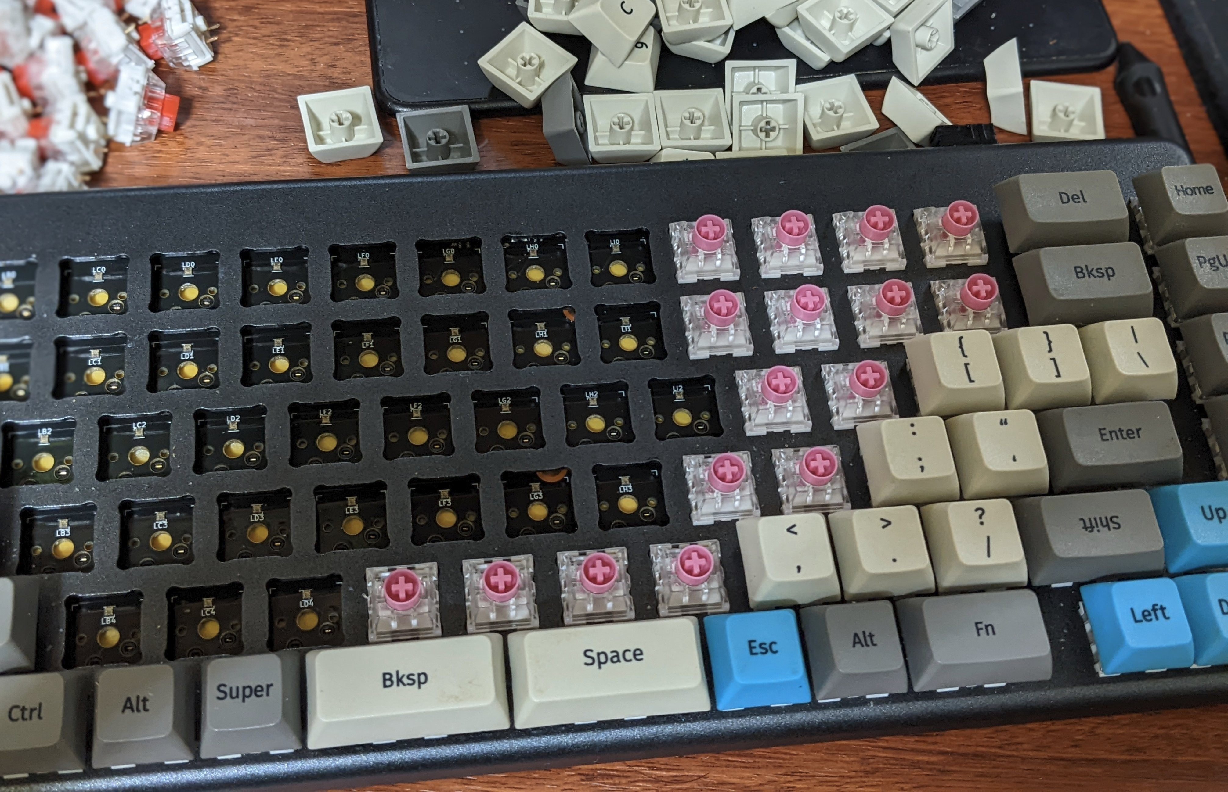 Launchキーボード（14）：究極のキーボードを求めて（Kailh BOX