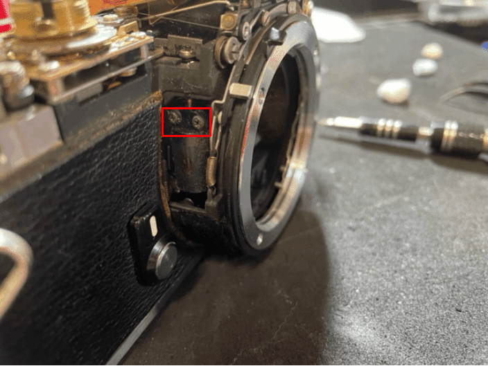 ミノルタXD レンズ2本つき ミノルタXD レンズ2本つき ミノルタ XDの分解｜フィルムカメラ