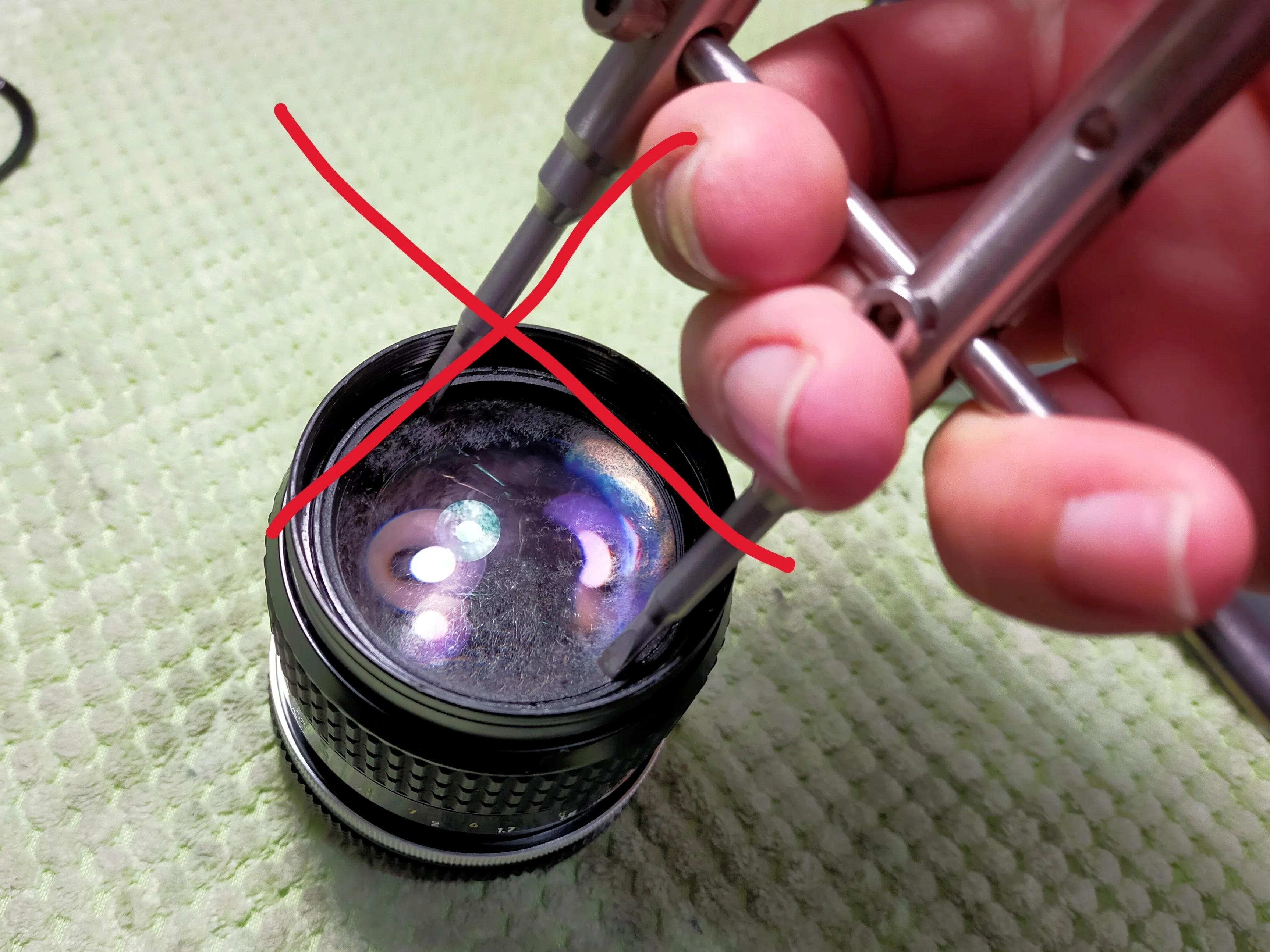 Nikon Ai Nikkor 85mm F/2の分解｜フィルムカメラ修理のアクアカメラ