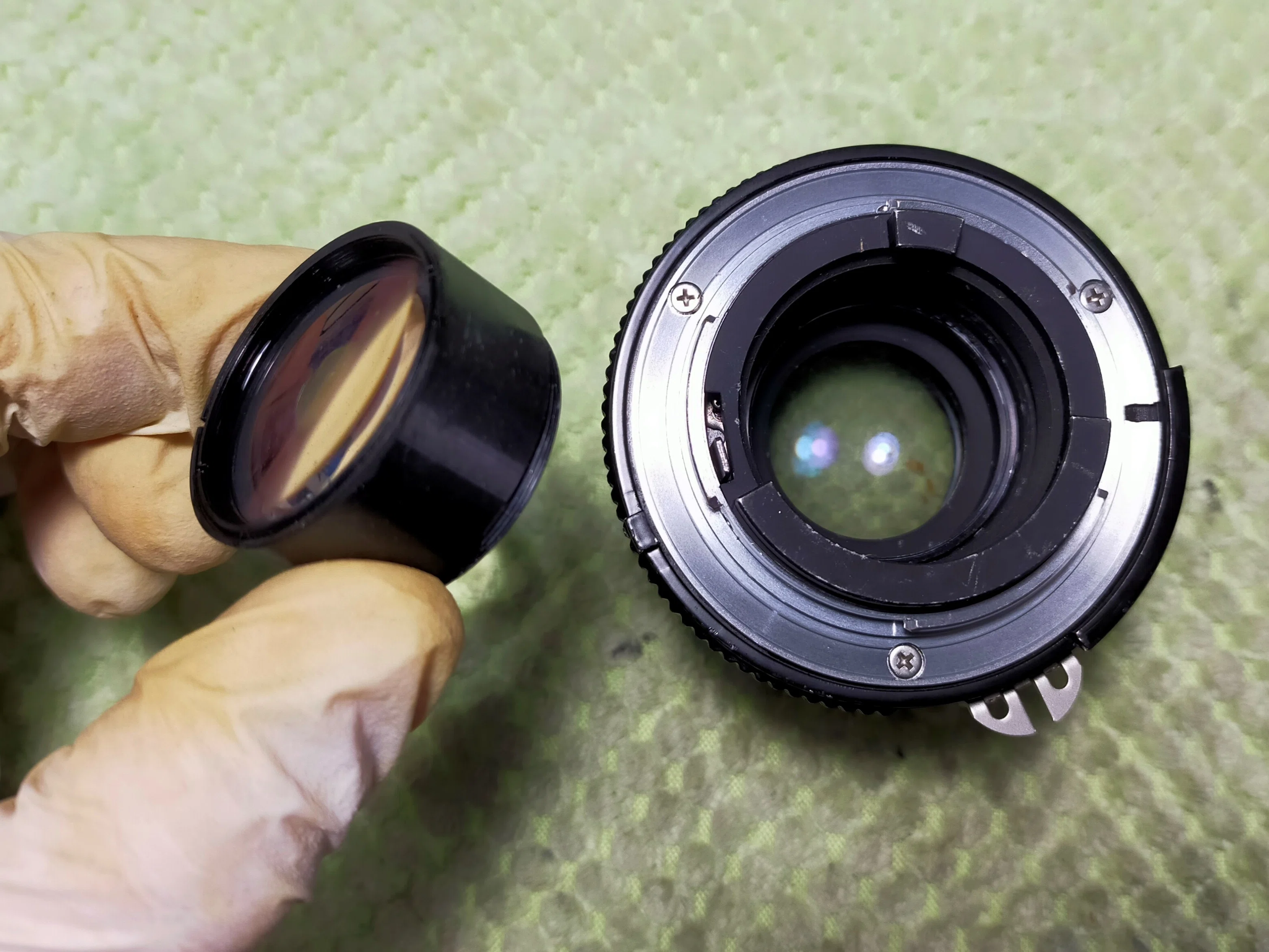 Nikon Ai Nikkor 85mm F/2の分解｜フィルムカメラ修理のアクアカメラ
