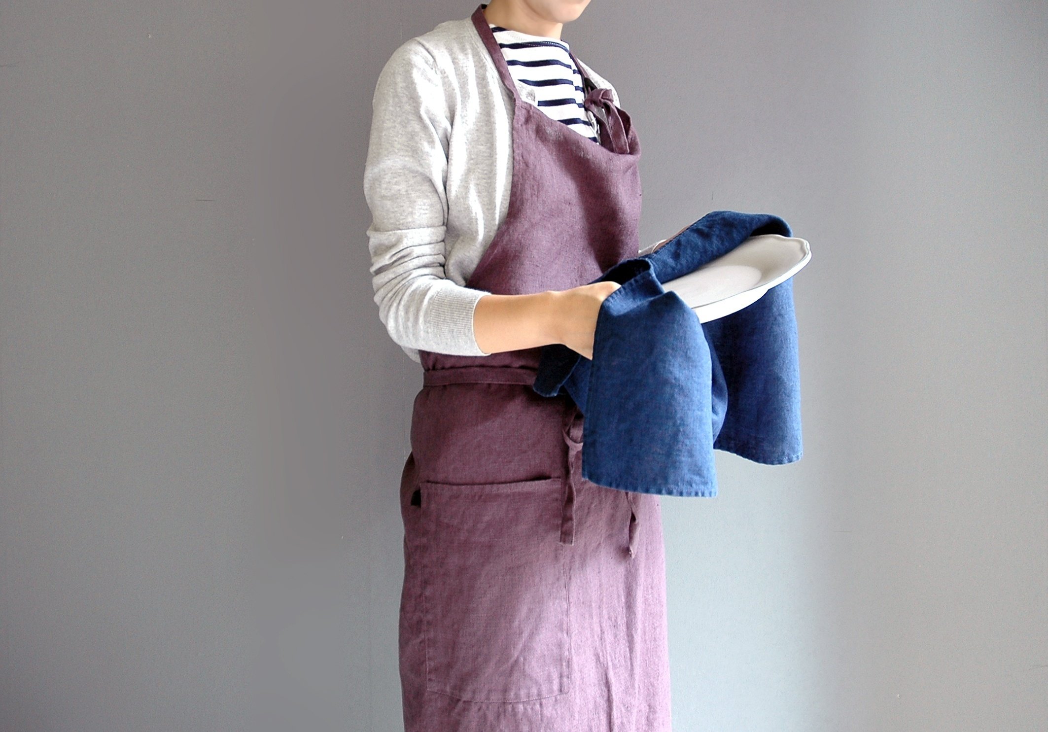 リトアニア製　Linne　リネン/麻　キッチンエプロン GY リトアニア製 Linne リネン/麻 キッチンエプロン GY 着けごこち抜群