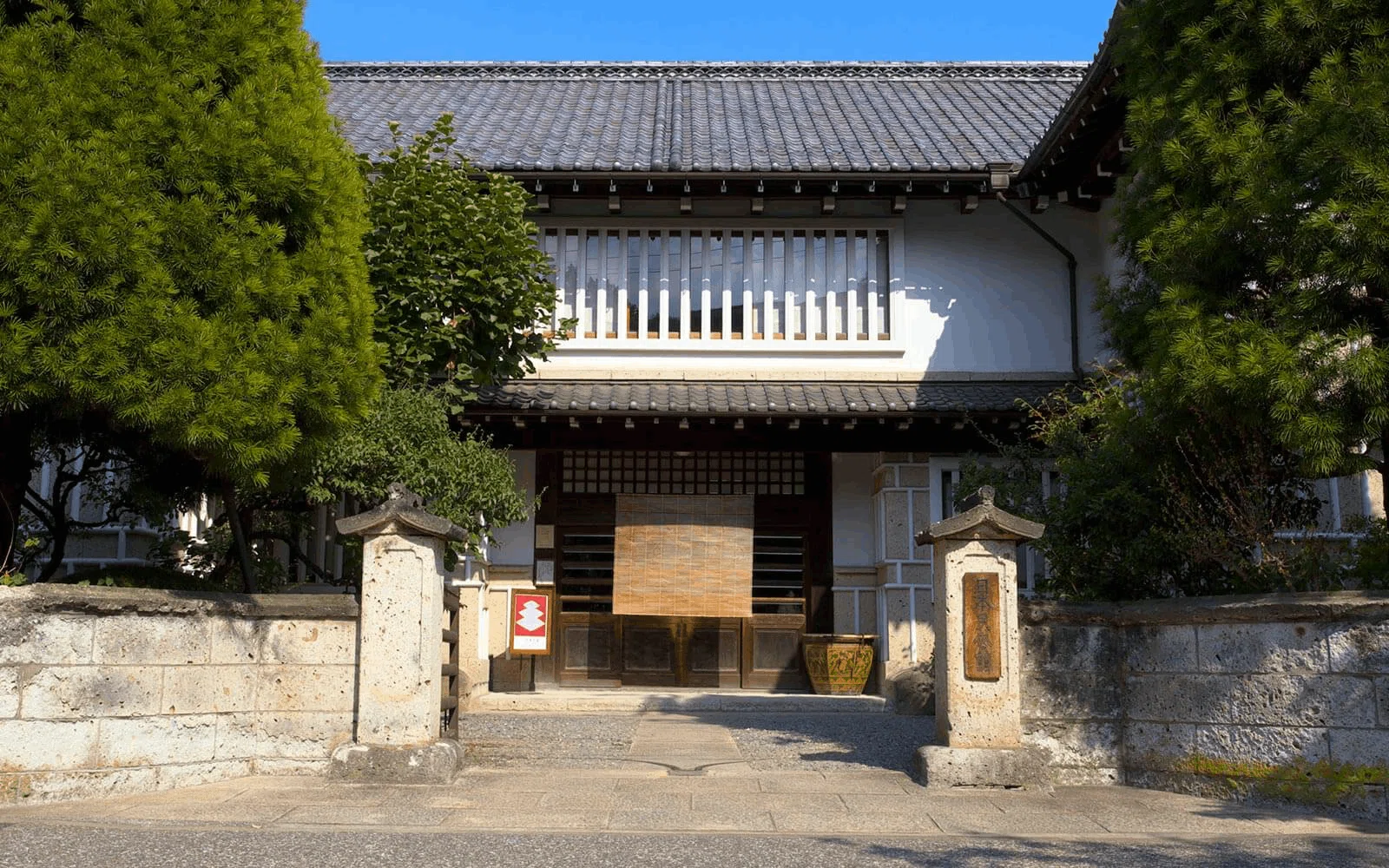 日常に美しさを復活させた 「アーツ・アンド・クラフツ運動」とはにゃ