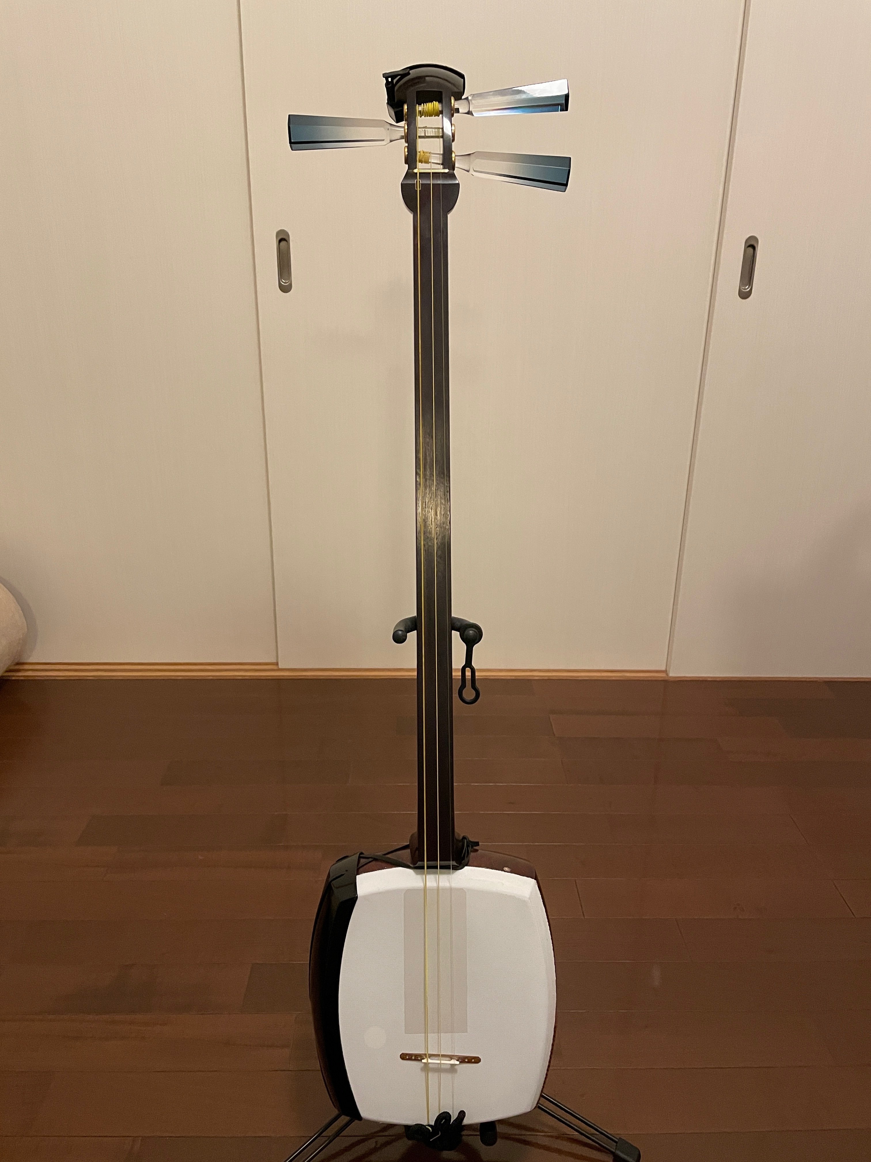 ステージメインの三味線「二代目」の紹介｜三味線奏者 山影匡瑠（優）