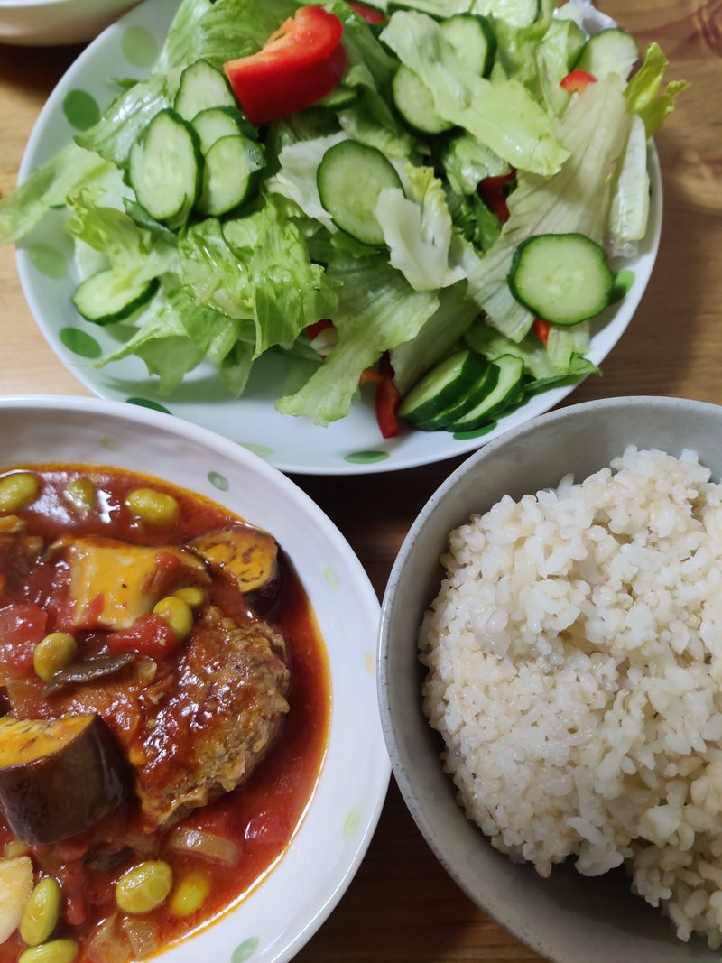 今日の晩ごはんは 煮込みハンバーグ さきたまこふん Note