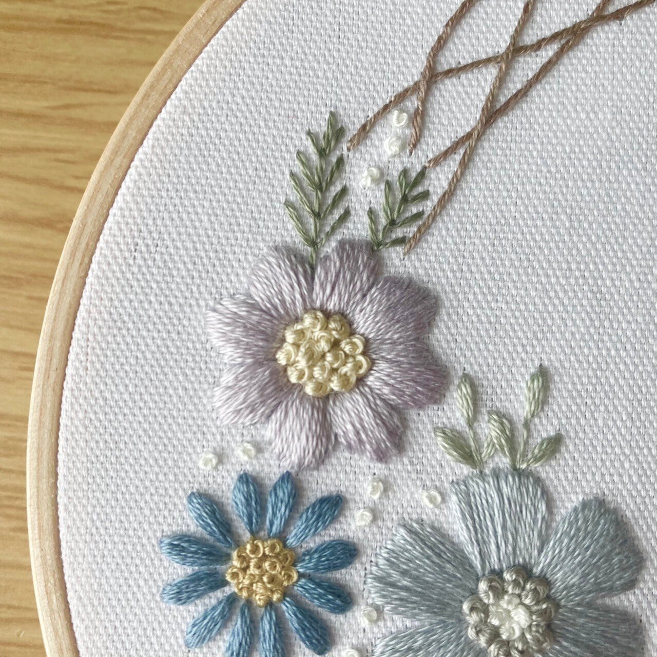 Pdf図案 くすみブルーのドライフラワーリース はなこまち 刺繍作家 Note Pdf図案 くすみブルーのドライフラワーリース はなこまち 刺繍作家 Note