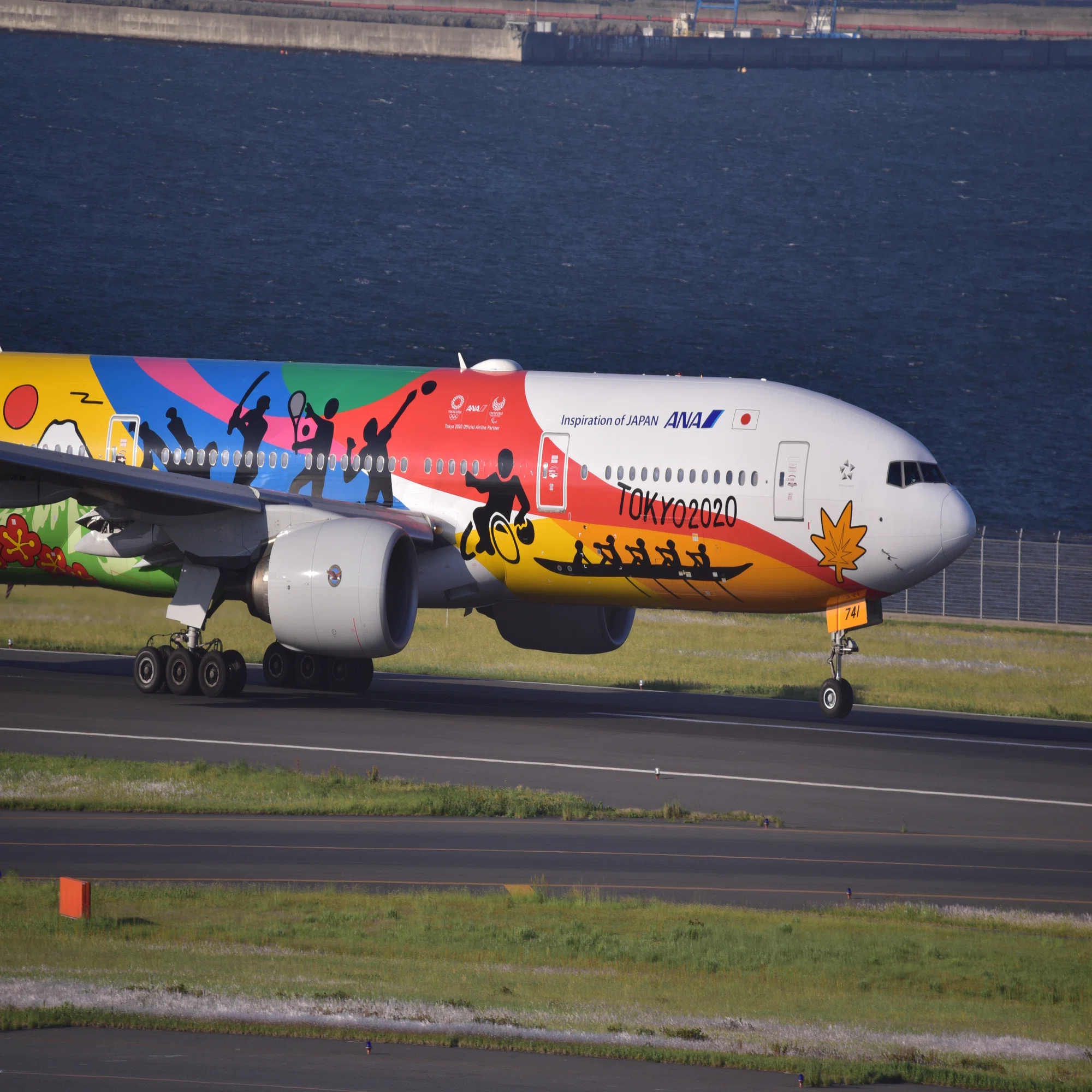 東京オリパラの残り香、JA741A「HELLO 2020 JET」｜ユキカゼ（深水千翔）