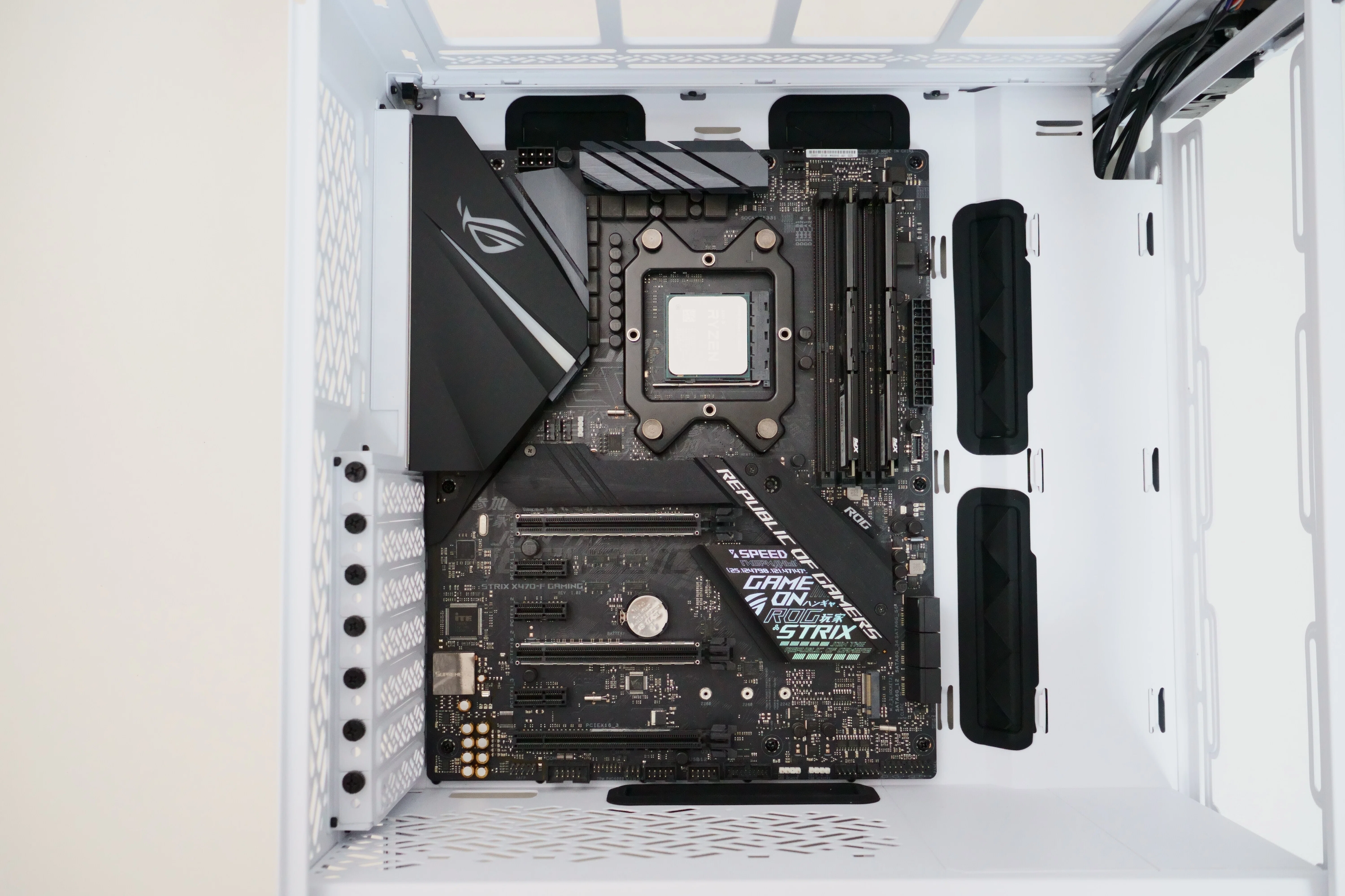 自作PC】ケース入れ替え+CPU交換したよ｜ちーろぐ