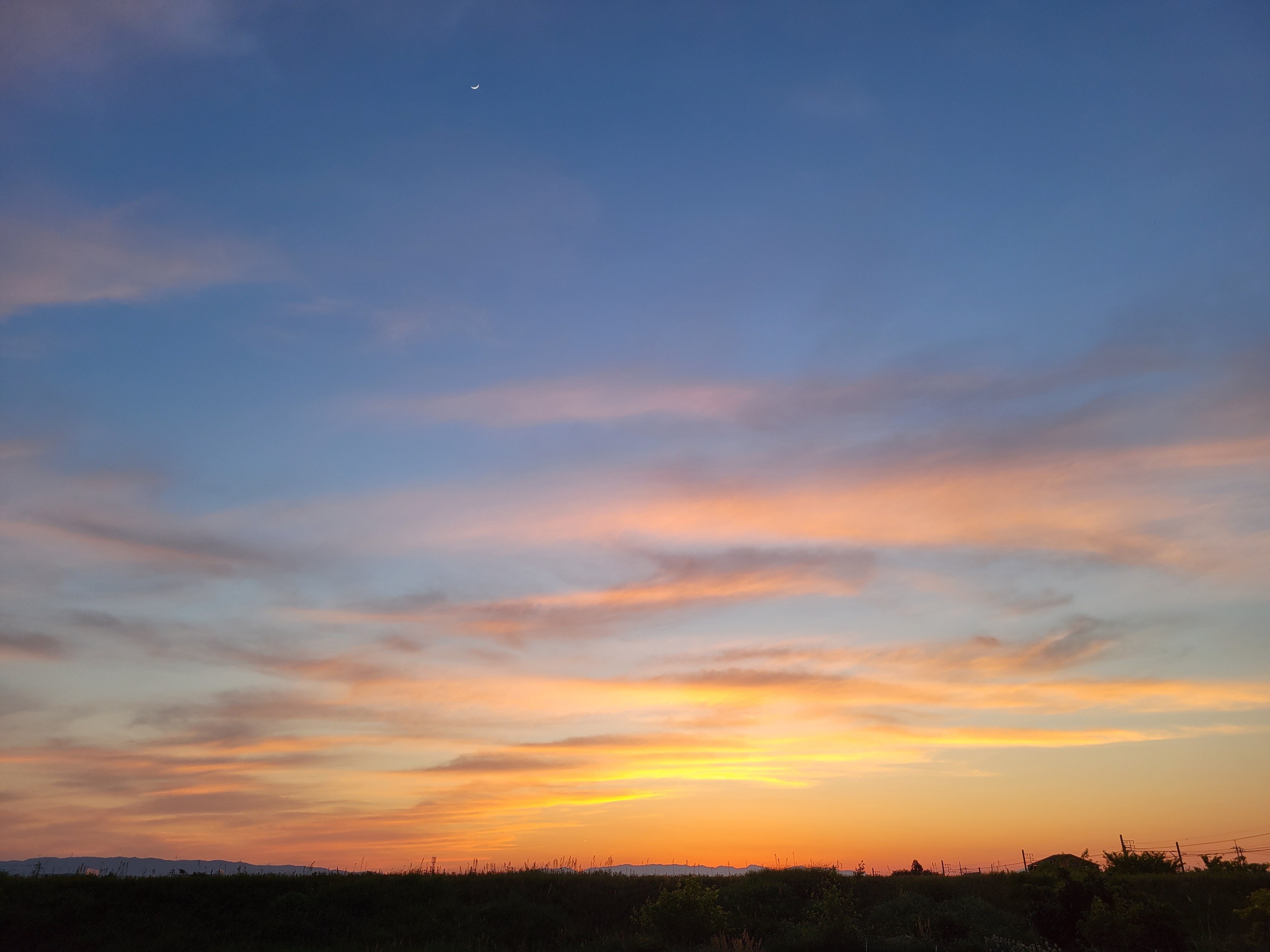 季語 立夏 夏来る 二十四節気 そらいろの心のぞけば立夏かな Yukihiro Note