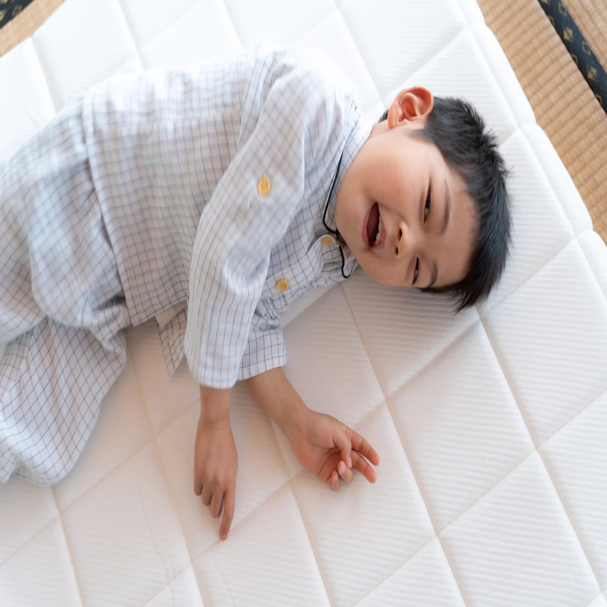台湾デザイン！眠豆腐｜眠りをしっかり支えてくれる折り畳みマットレス 